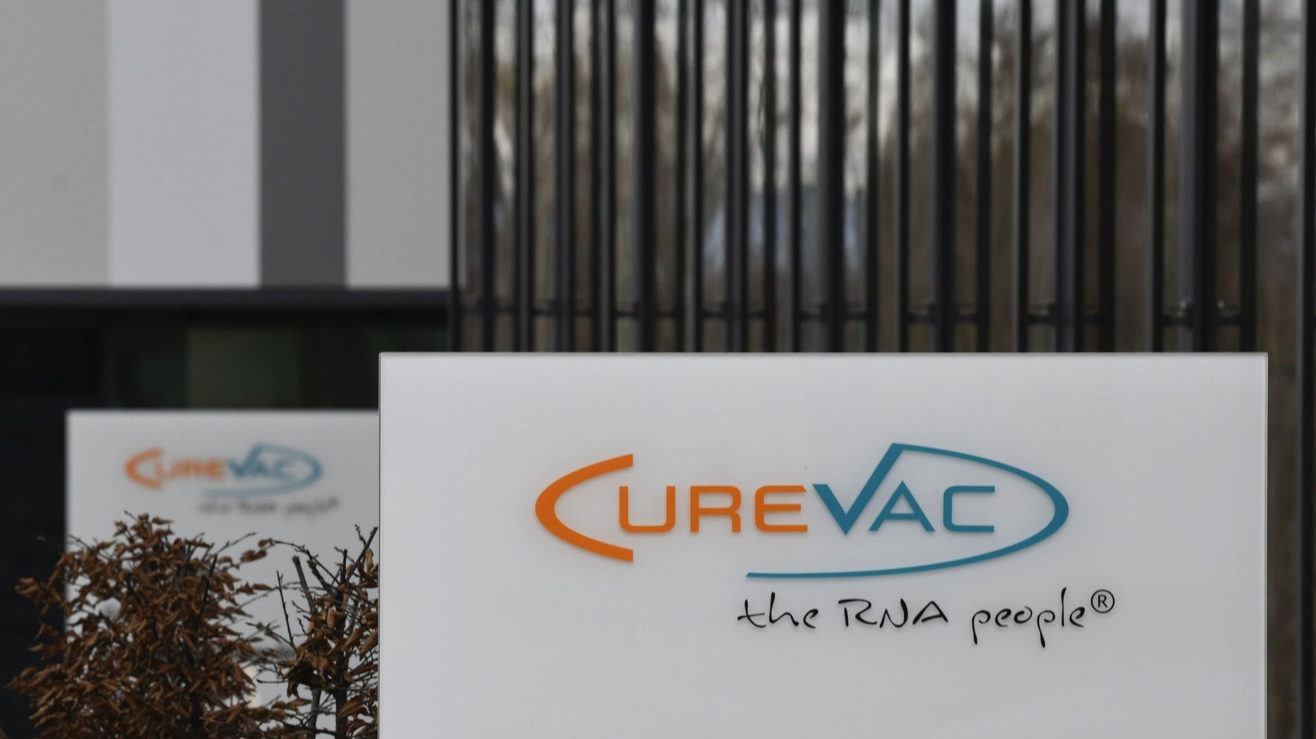 GSK va produire 100 millions de doses du vaccin Curevac en 2021 sur son site de Wavre