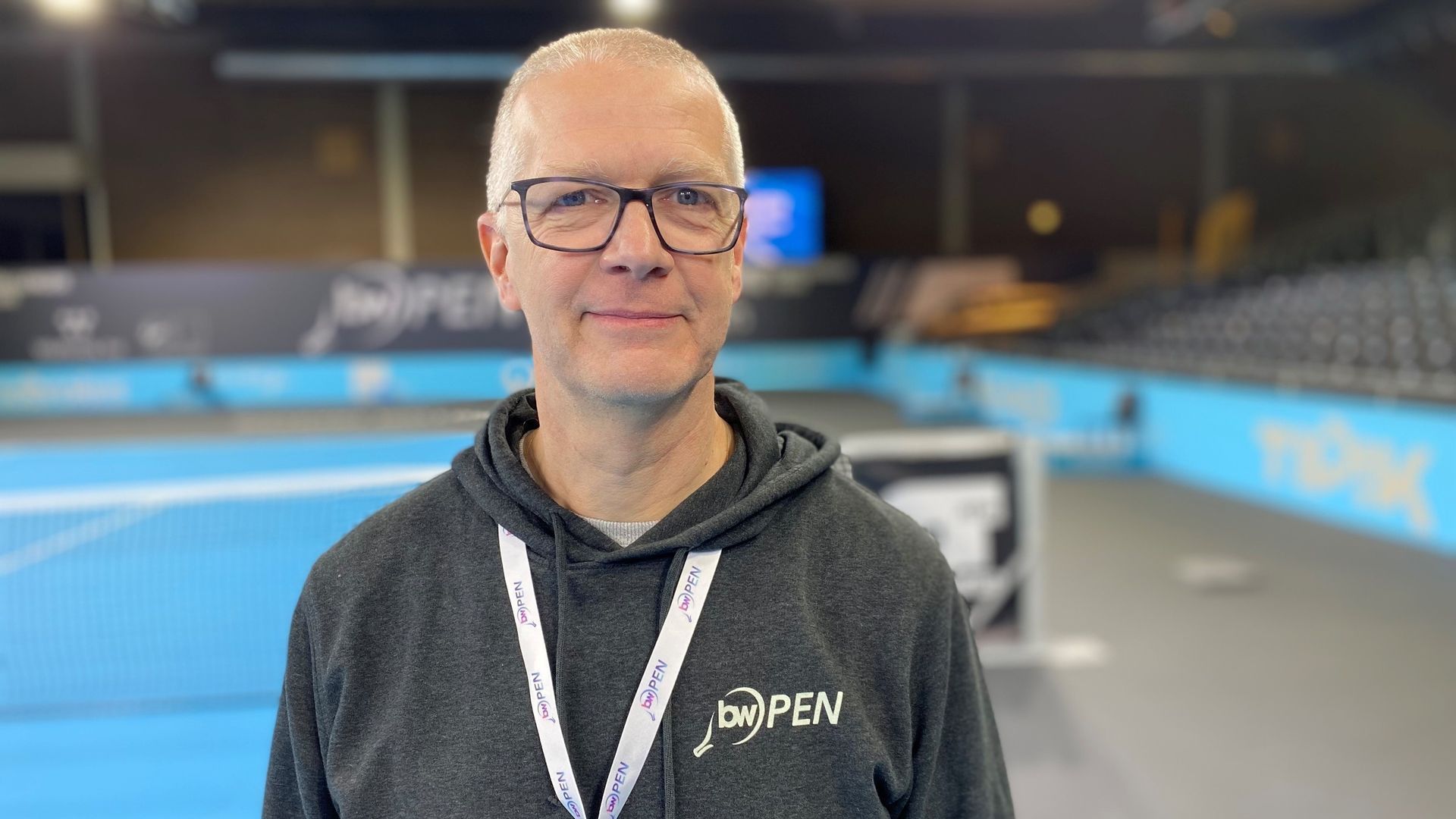 Une légende du Castors Braine à la sono du BW Open RTBF Actus