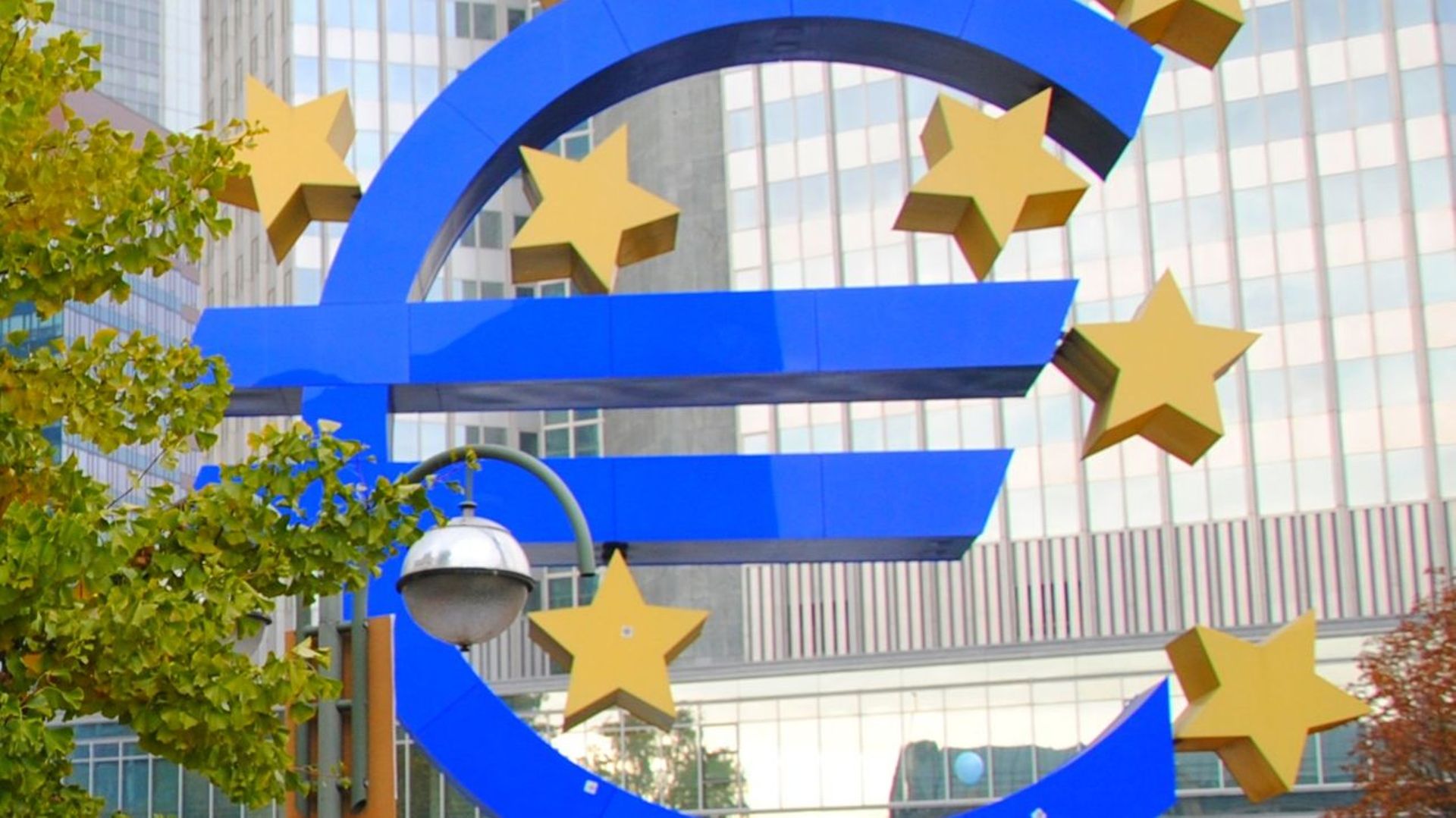 Offre Nh Jeune 1 Euro C'est Quoi Zone euro: vers une sortie de la récession? - RTBF Actus