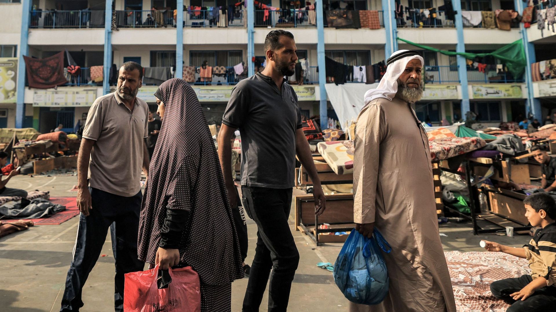 Return of Displaced People to Northern Gaza Strip Amid Ongoing Bombing and High Casualties