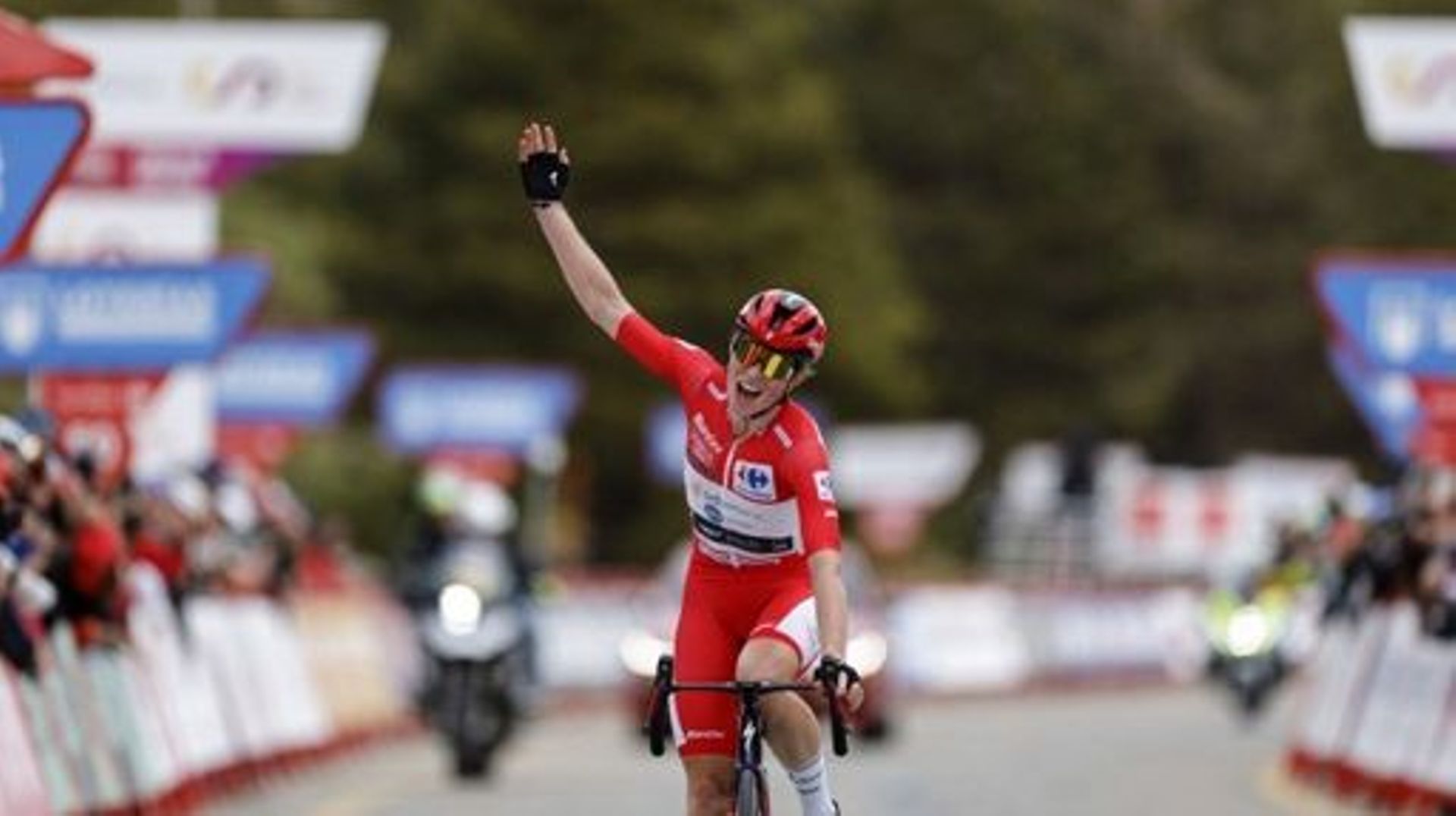 Team SD Worx – Protime’s Dutch rider Demi Vollering celebrates after winning the race and La Vuelta Tour during the 8th stage of the 2024 La Vuelta Femenina cycling tour of Spain, an 89,5 km race from Madrid to Valdesqui ski resort, in Rascafria, on May 5