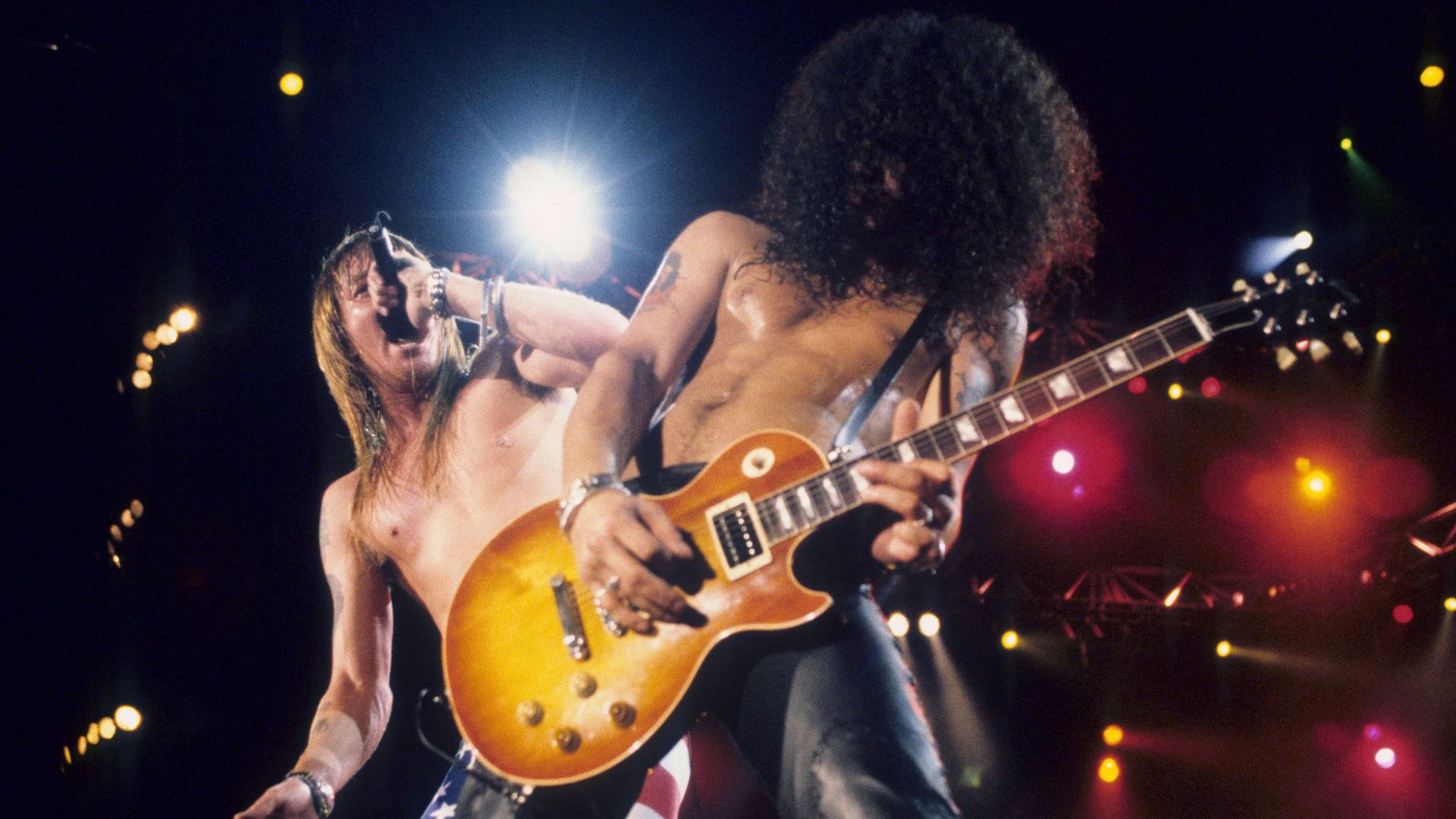 Axl Rose et Slash sur scène en 1991