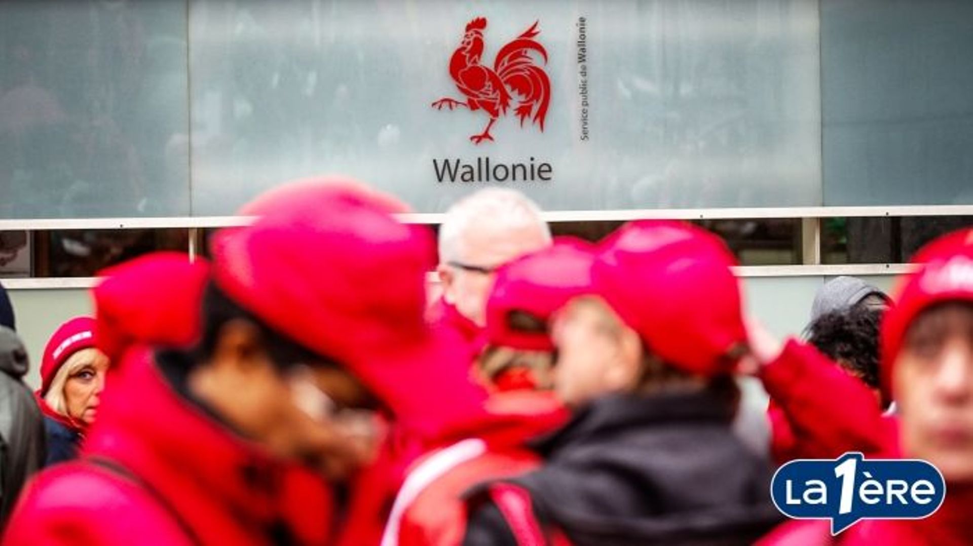 Une grève dans les services publics wallons est-elle justifiée ? 