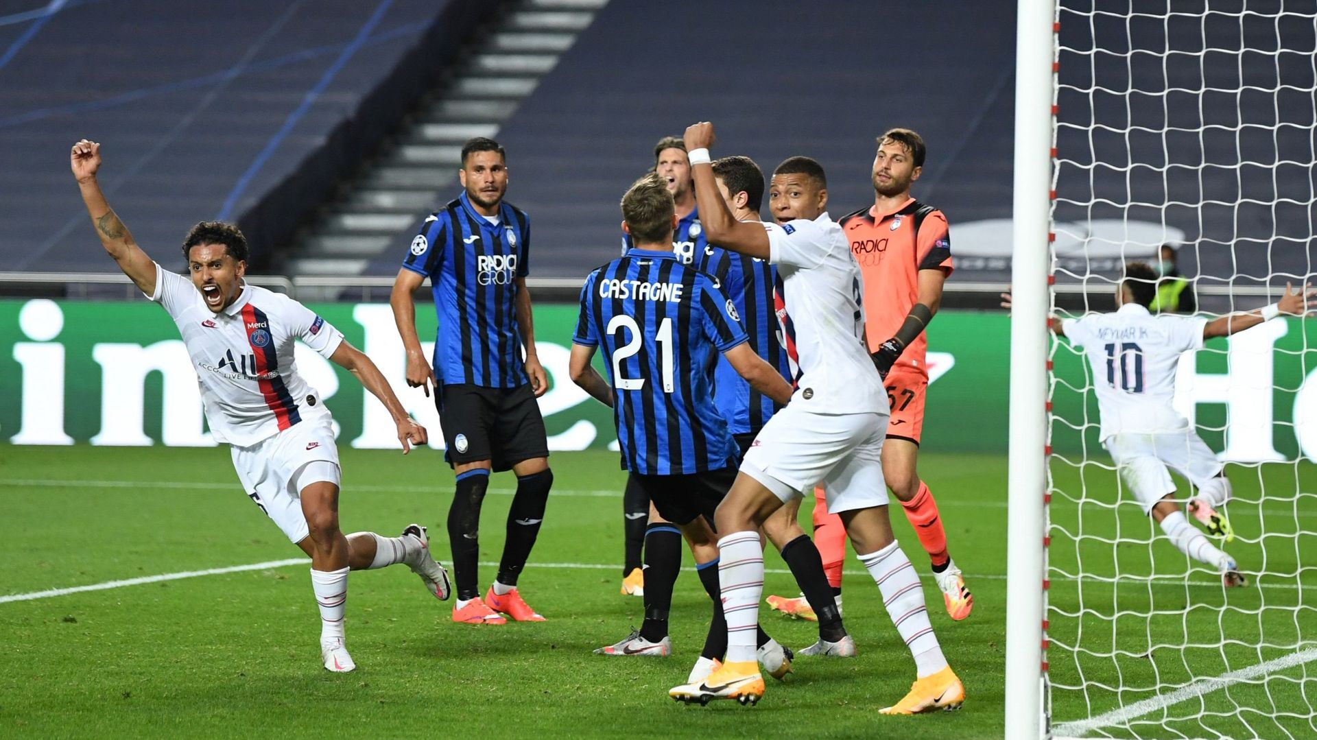 Le PSG qualifié pour les demi-finales après une 'remontada' folle contre l'Atalanta