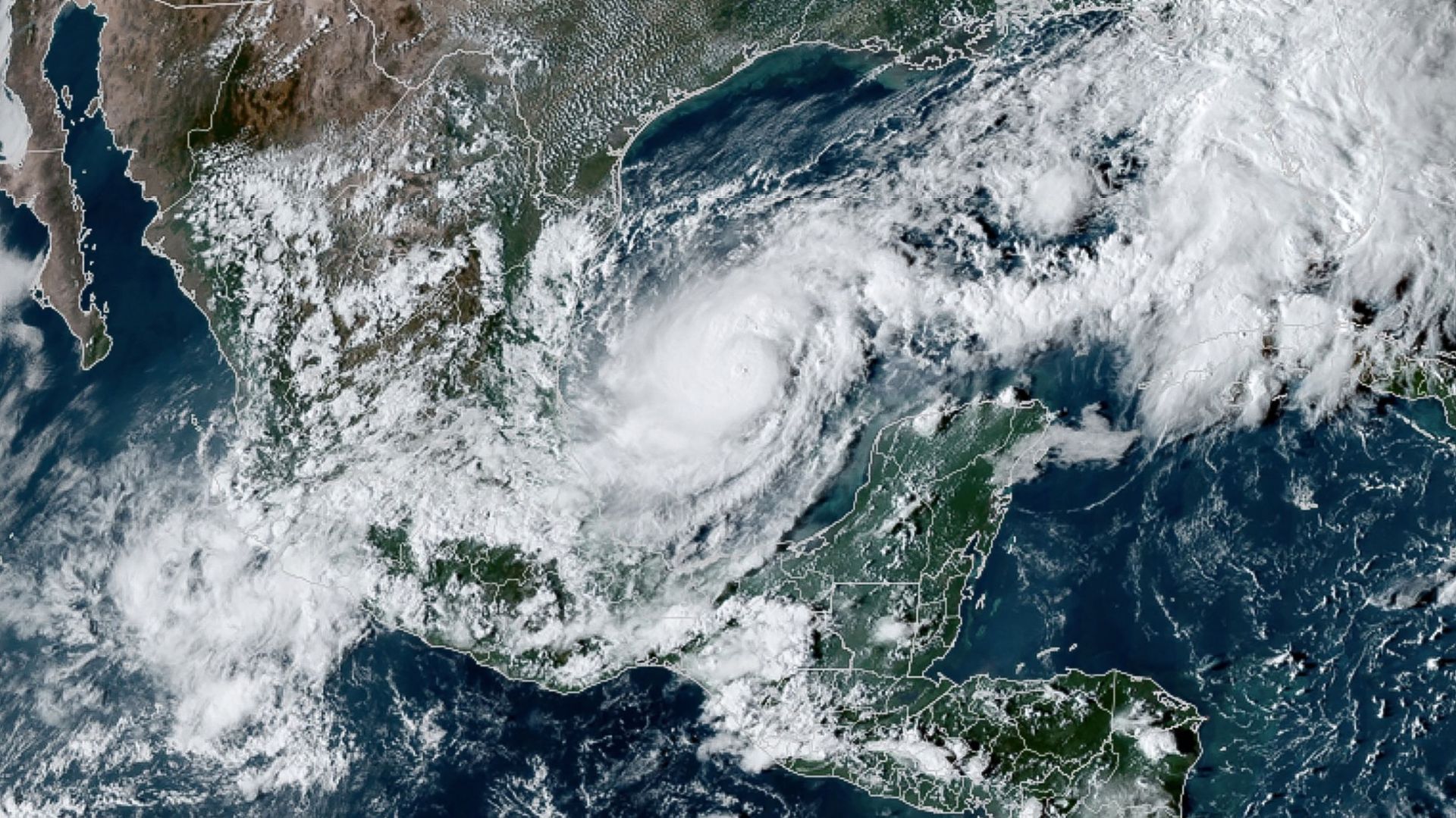 Milton devient un ouragan de catégorie 5, la plus élevée - RTBF Actus