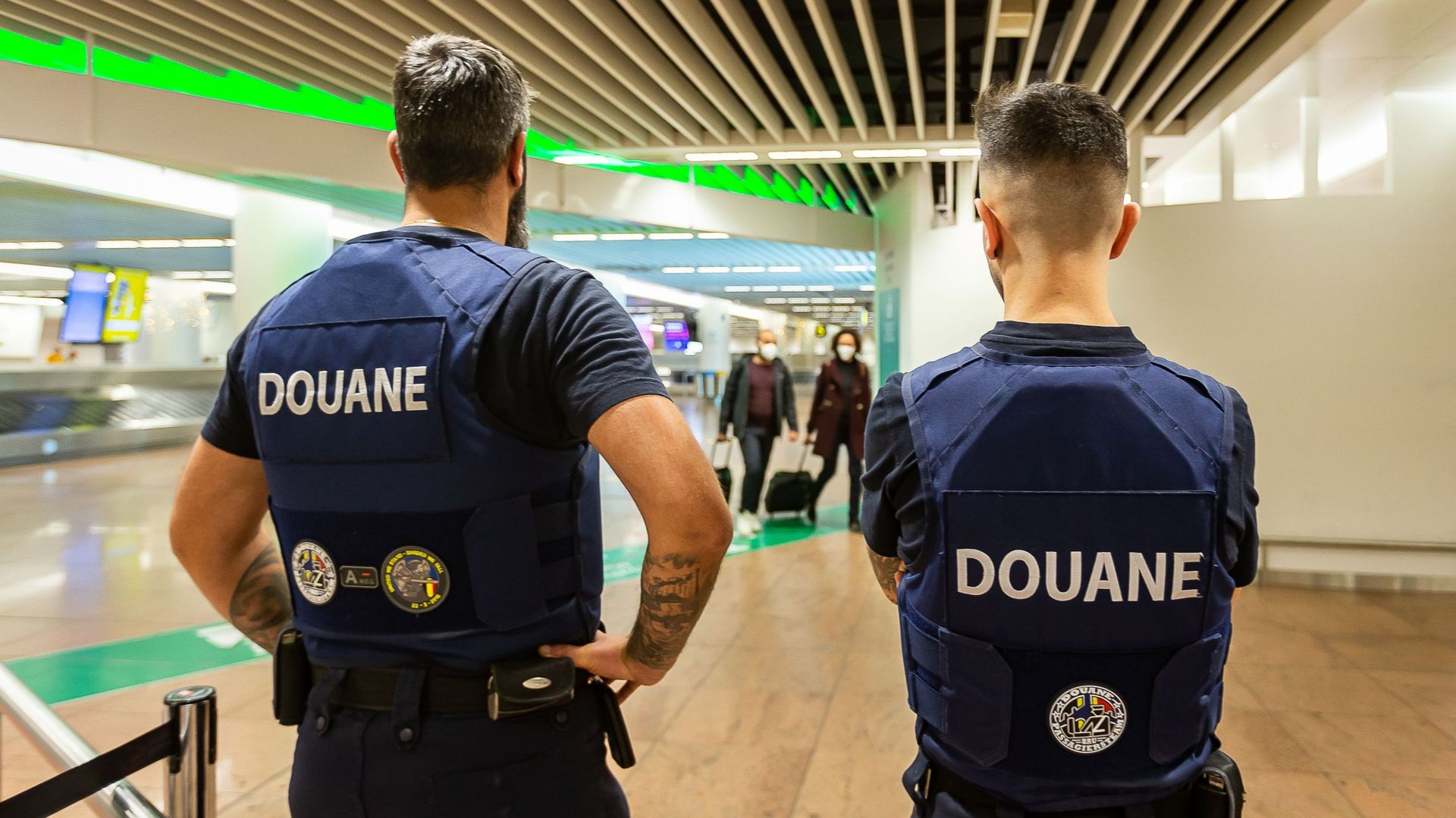 Des agents de la douane à l'aéroport de Bruxelles Zaventem.