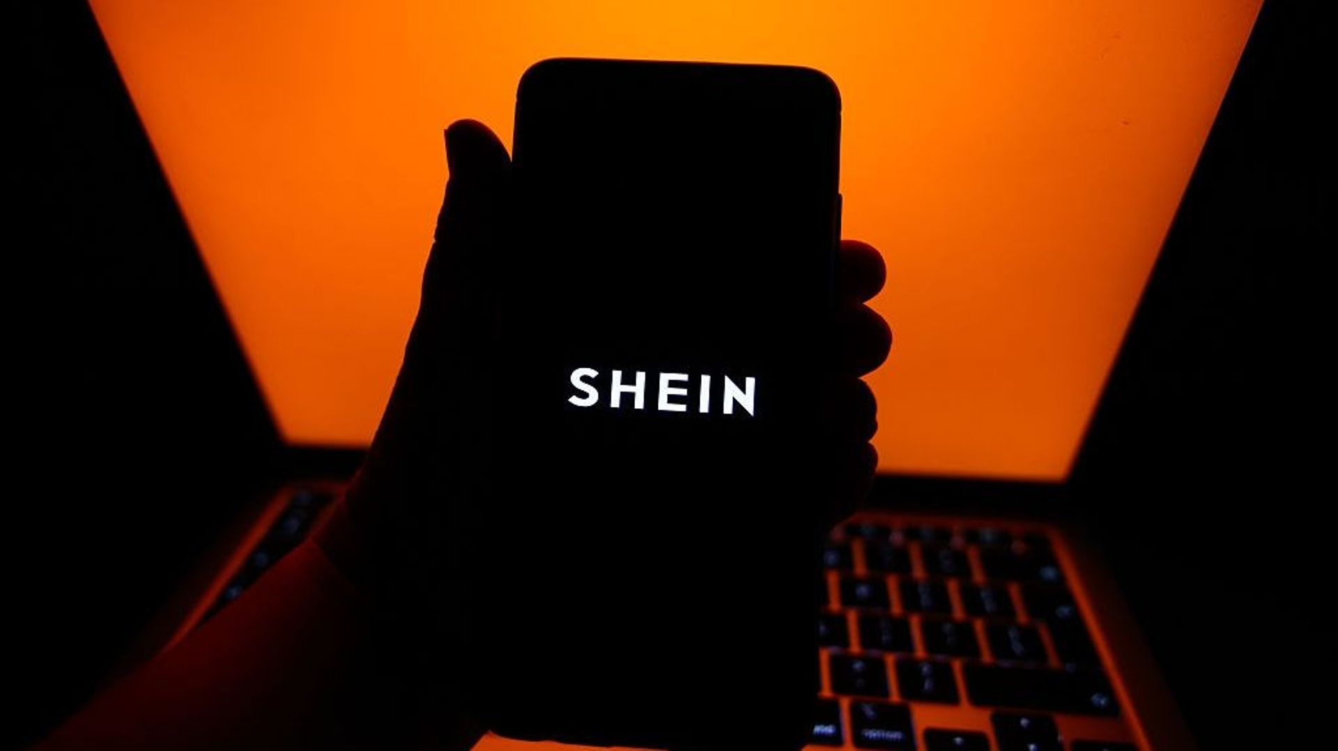 Shein s’installe en France : quand le culte du cheap débarque dans le cœur du luxe, les dents grincent