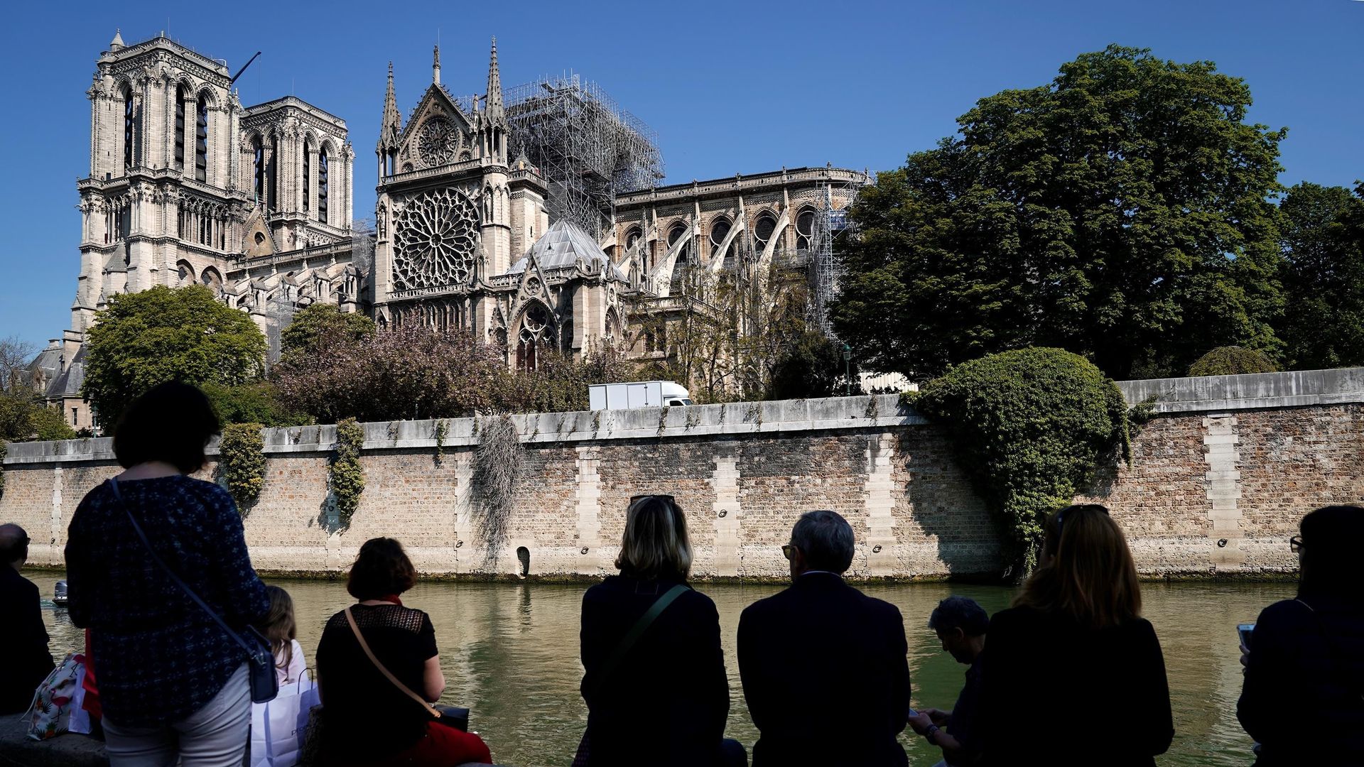 Les dons approchent du milliard d'euros pour restaurer ce symbole de Paris qu'est Notre-Dame