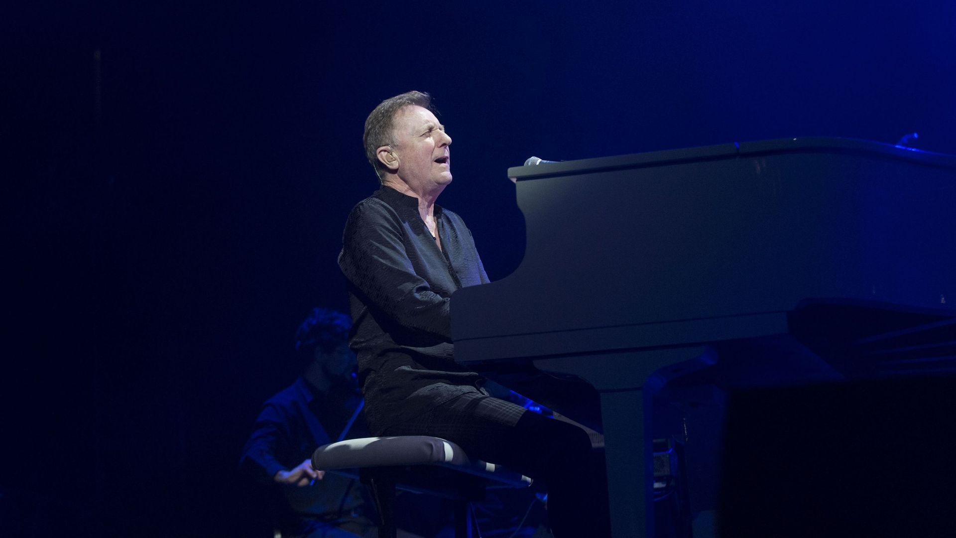 John Miles sur scène en 2019 lors du Night of the Proms à Cologne, Allemagne.
