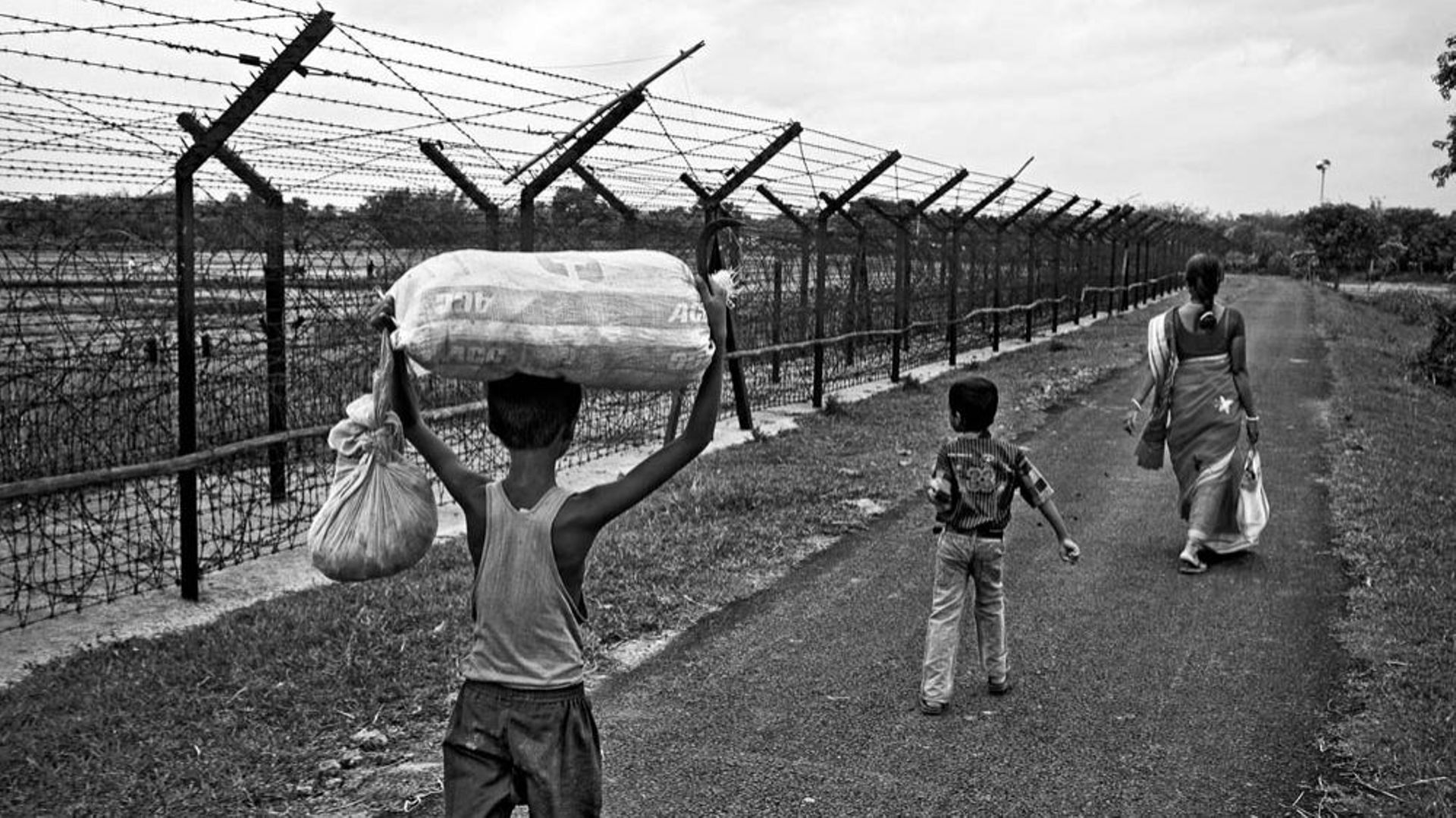 Bangladesh wall / Bangladesh, Le mur de la honte