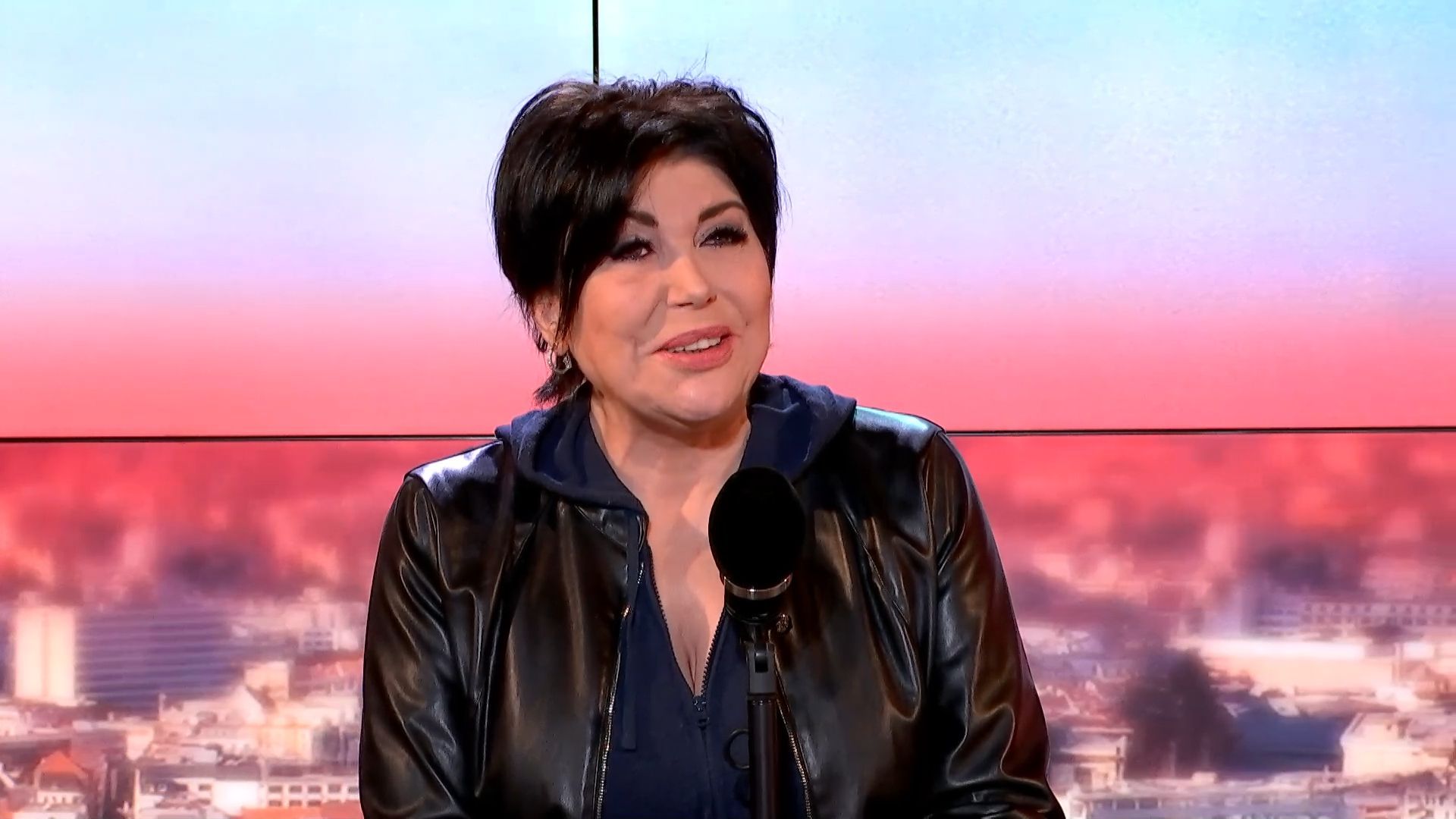 Liane Foly bientôt de retour en Belgique avec son spectacle d’imitations : "La folle repart en thèse"