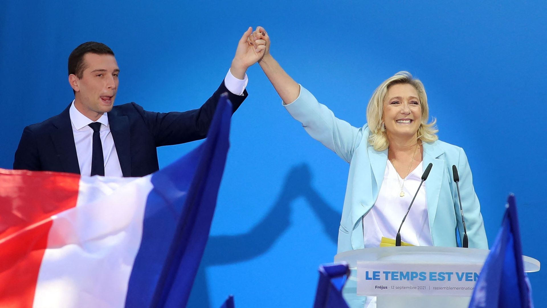 La dirigeante du Rassemblement national (RN) française, Marine Le Pen en compagnie de Jordan Bardella.