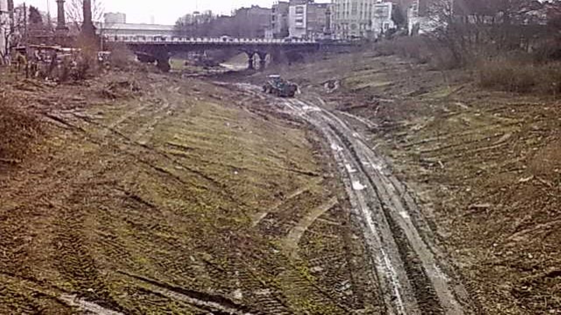 Quartier Tour et Taxi le projet ''Coulée verte'' est lancé RTBF Actus