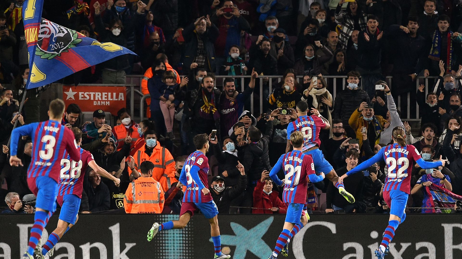 Memphis Depay marque le but décisif pour le FC Barcelone