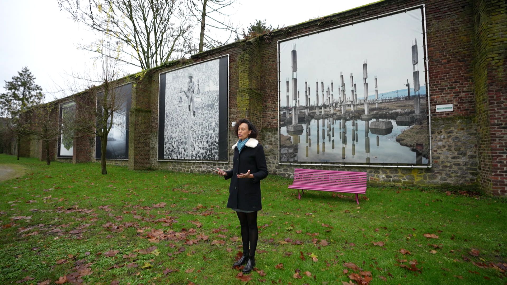 Nathalie Guirma devant le plus vaste musée d’Europe consacré à la photographie 