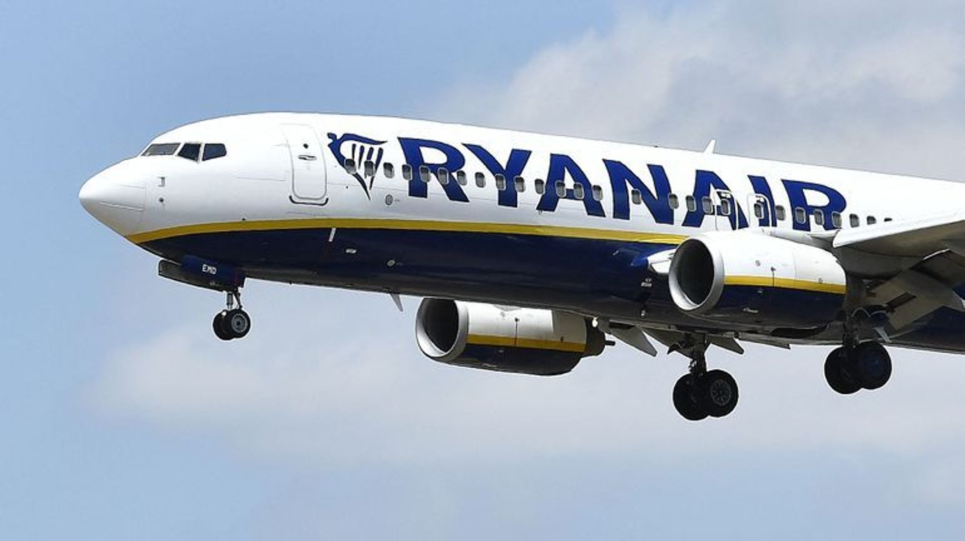 Ryanair suggère des militaires à l'aéroport de Charleroi - RTBF Actus