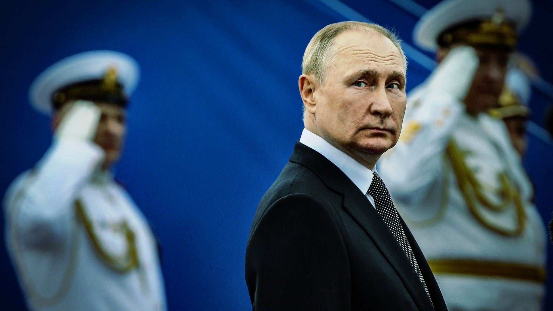 Guerre en Ukraine : Poutine vacille-t-il ? Le maître du Kremlin poussé dans le dos afin d’accepter l’offre de reddition proposée par Kiev ?