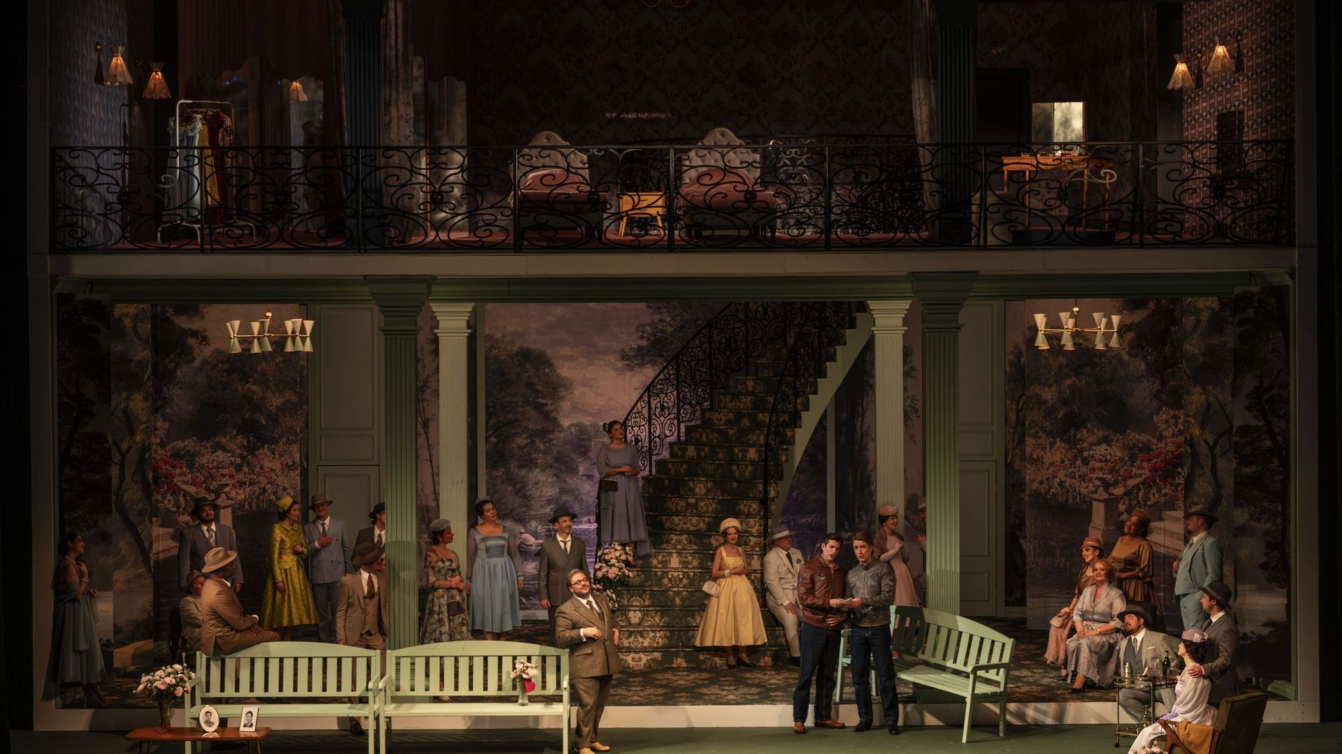 "Cosi Fan tutte" de Mozart à l’Opéra Royal de Wallonie : une mise en scène sans surprise, alignant "les clichés de déjà-vu"
