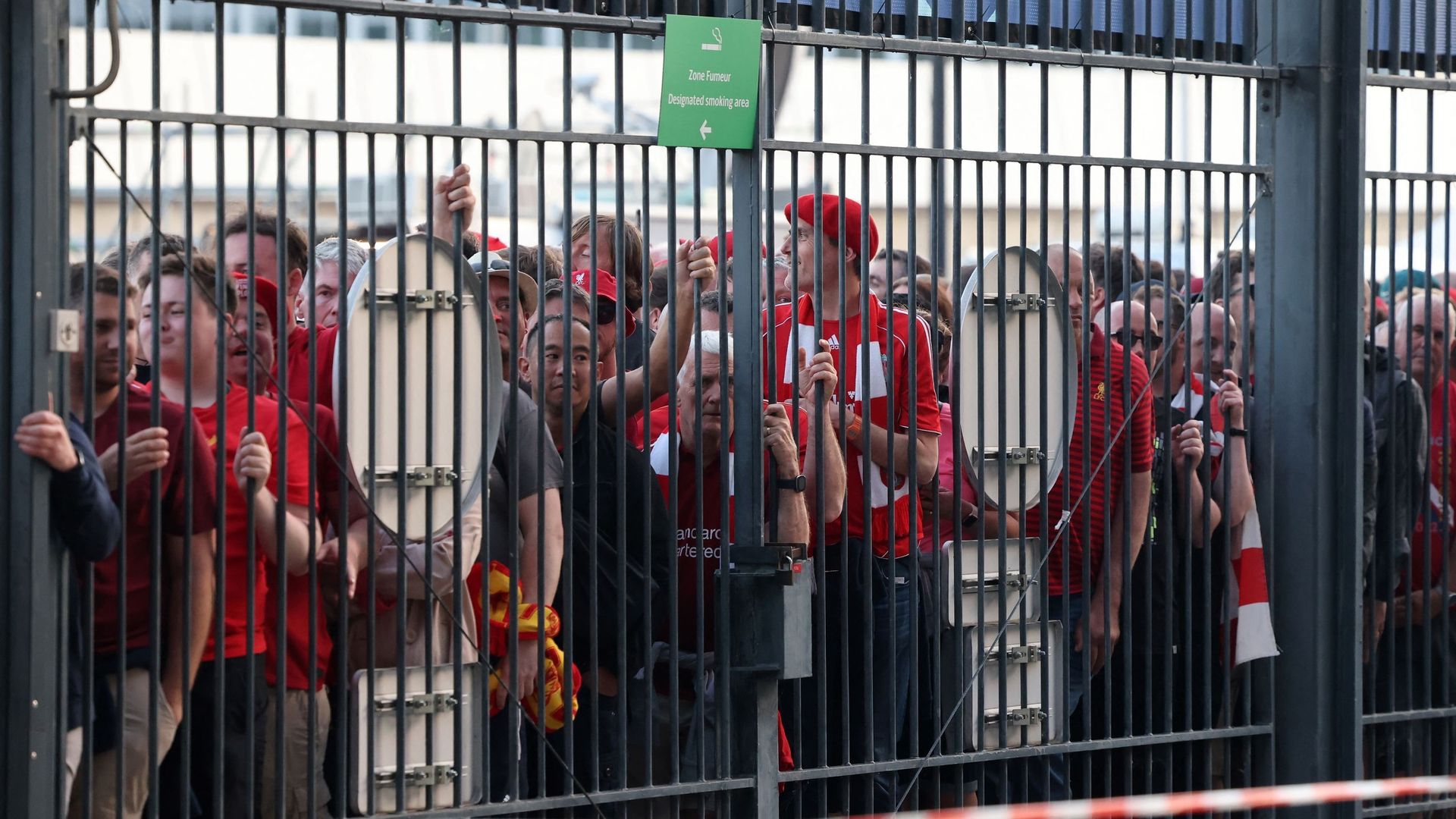 Les supporters de Liverpool à l’extérieur du Stade de France lors de la finale de la Champions League le 28 mai dernier.