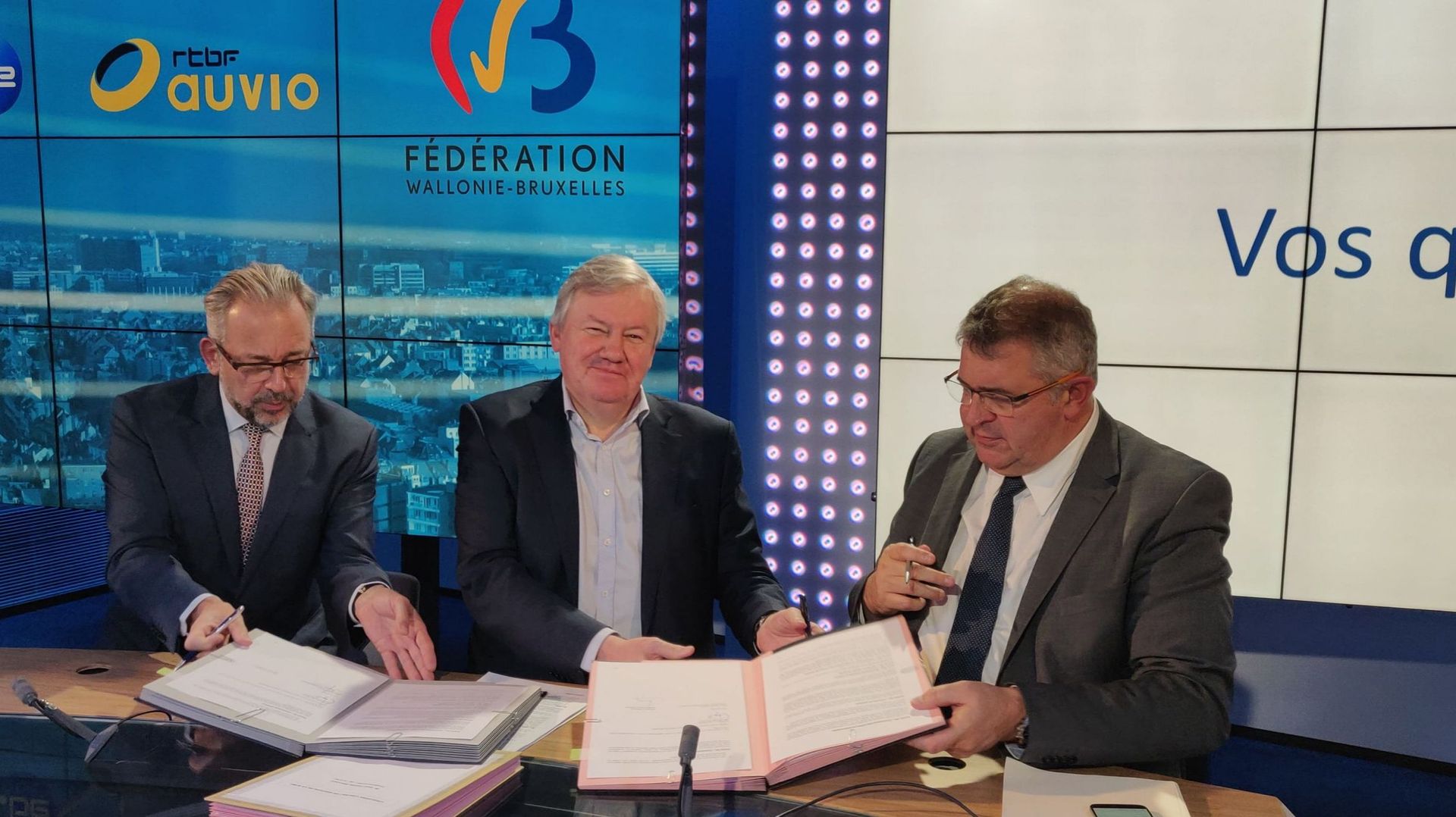 Jean-Claude Marcourt, Jean-François Raskin et Jean-Paul Philippot l'ont signé ce jeudi 13 décembre 2018.