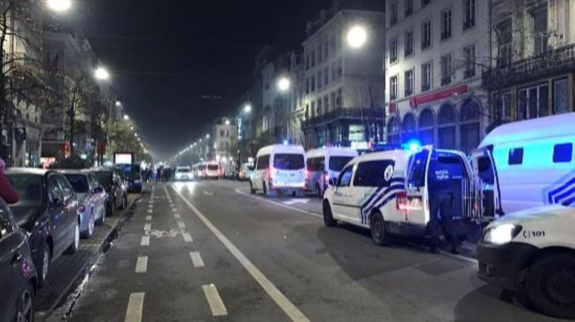 Appel à dénoncer "les provocations policières" lors des émeutes de samedi à Bruxelles: le MRAX persiste et signe