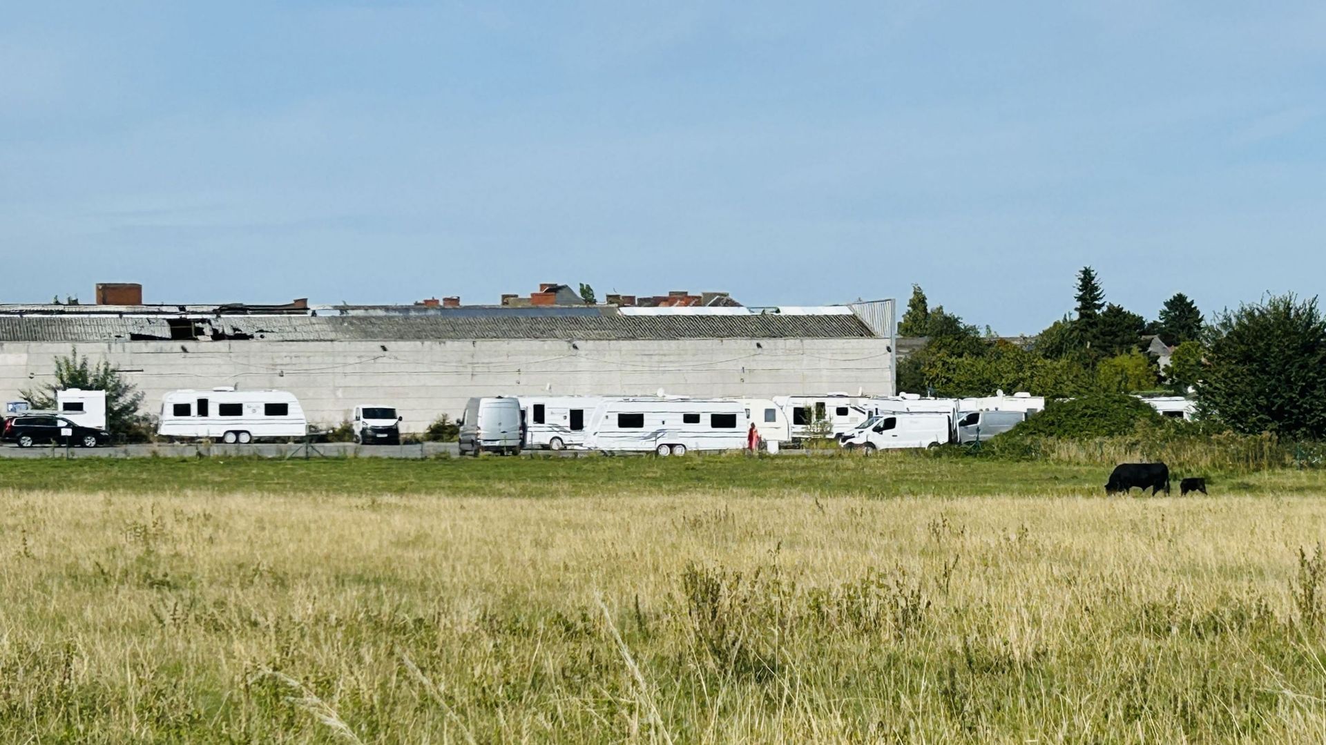 Boussu : la colère d’un agriculteur face à l’installation d’un camp de gens du voyage – RTBF Actus