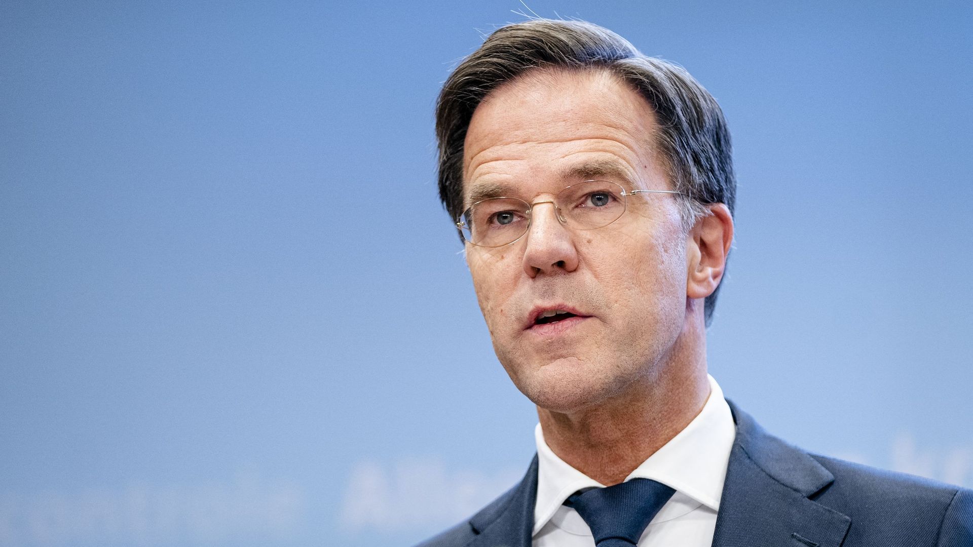 Coronavirus : le premier ministre Marc Rutte annonce l'instauration d'un couvre-feu
