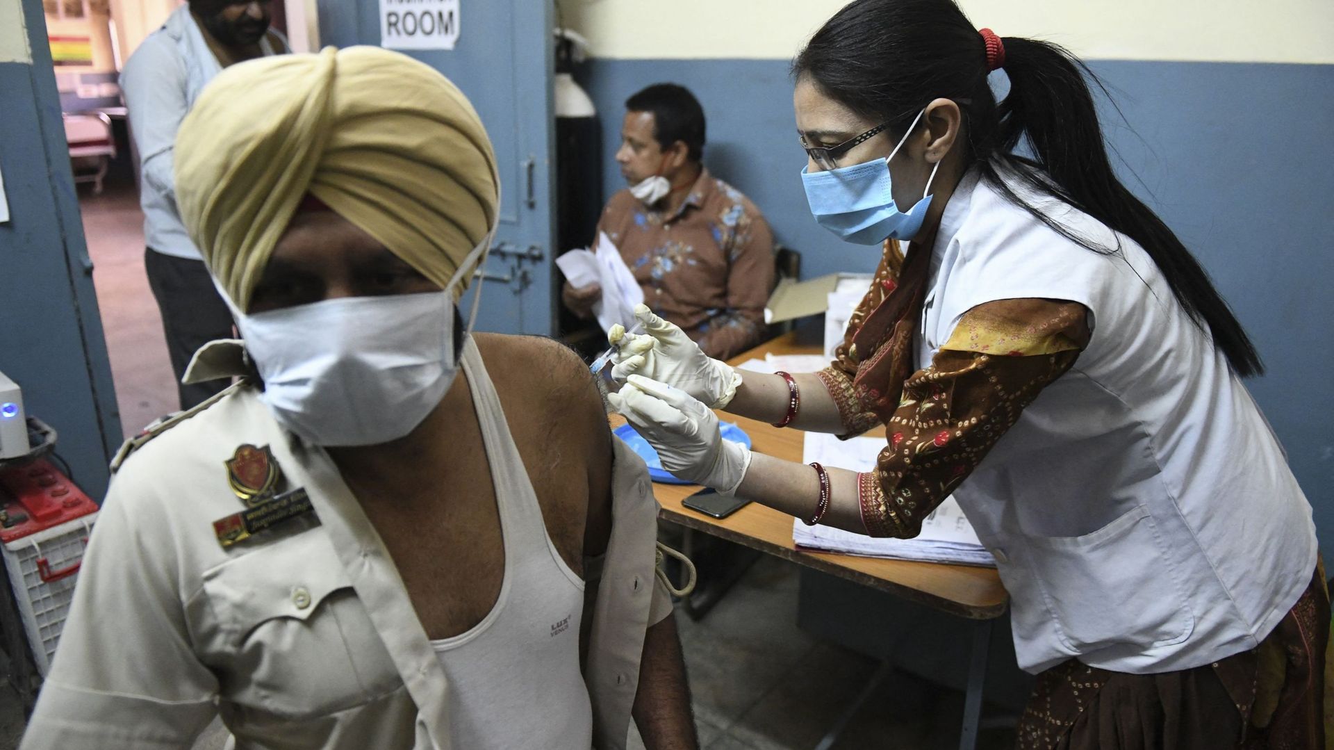Le géant indien des vaccins demande à Biden de mettre fin à l'embargo sur ses matières premières