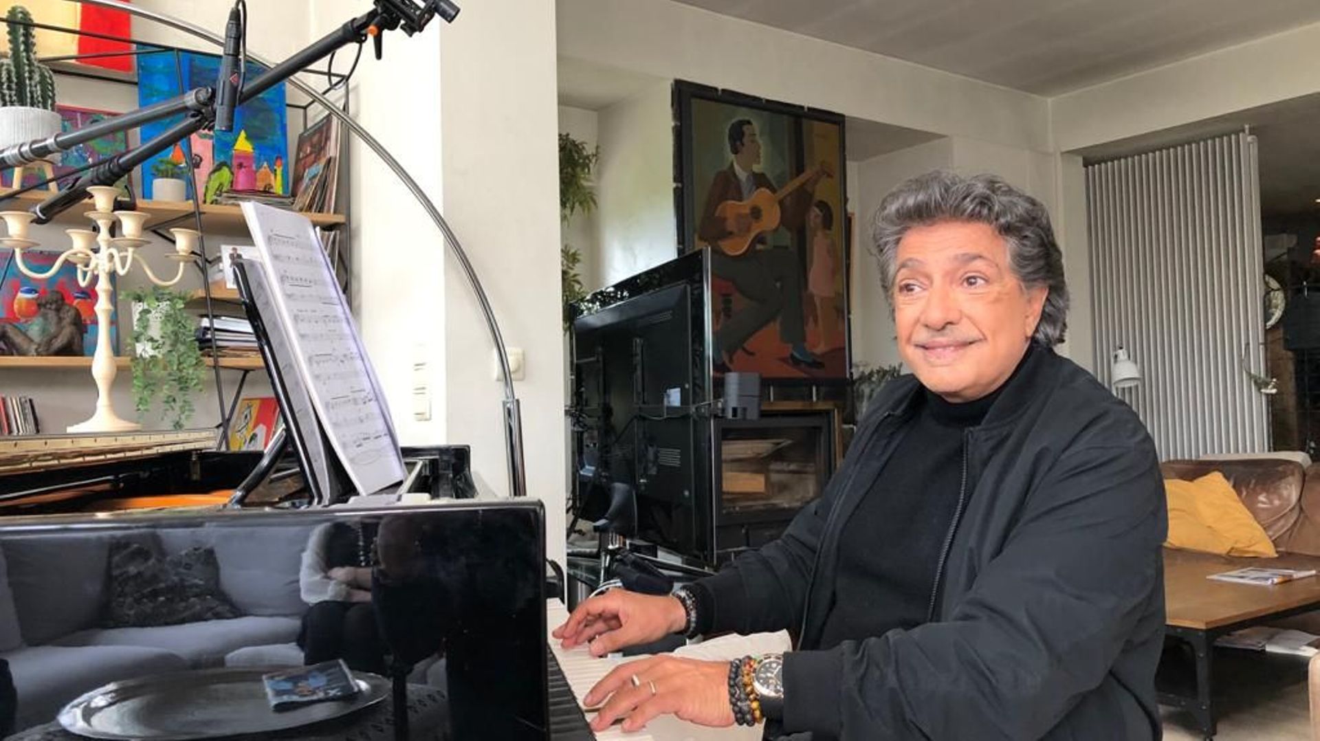 Le chanteur Frédéric François évoque ses 50 ans de carrière et de succès