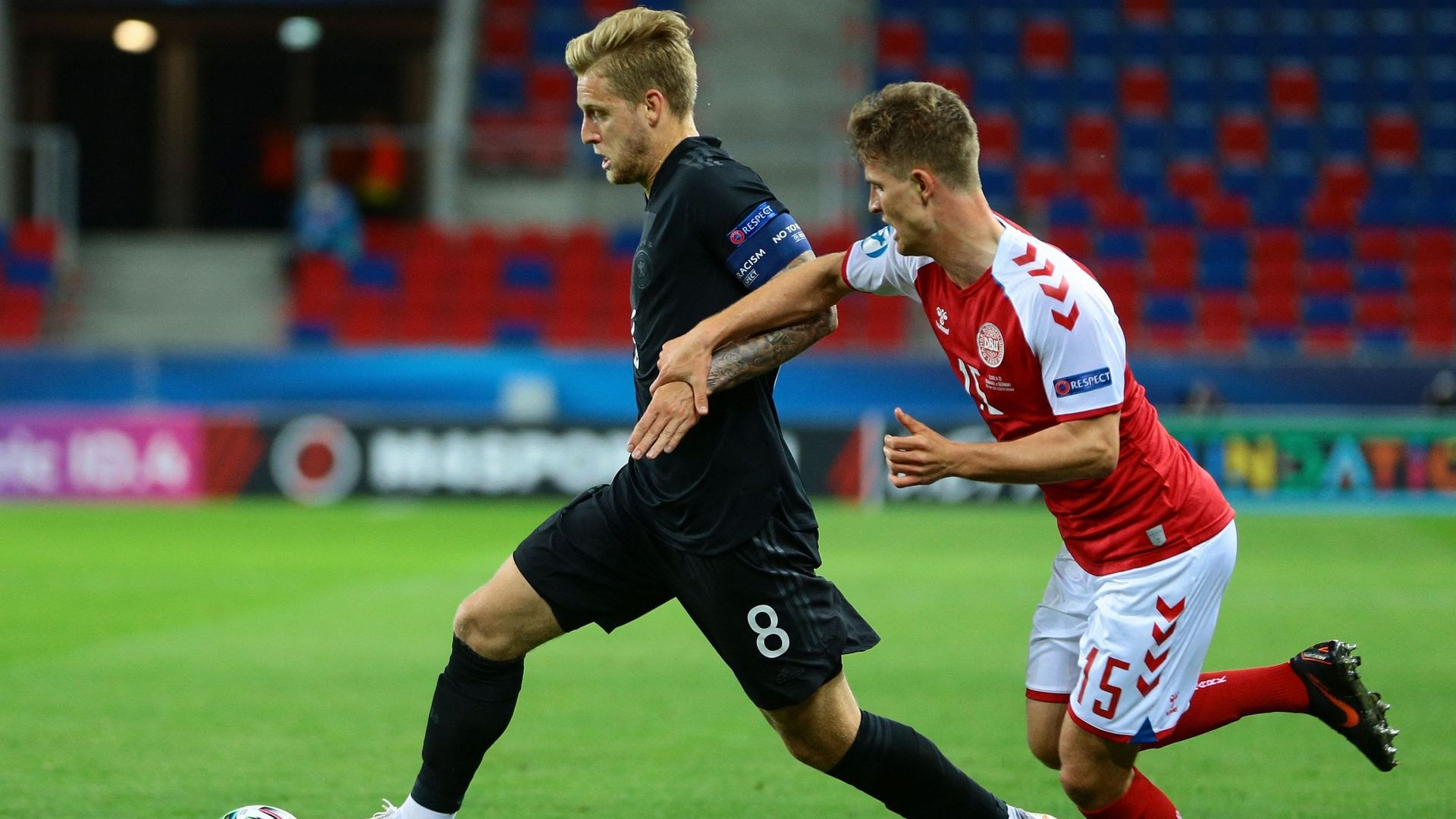 Rasmus Carstensen, en rouge, avec les U21 du Danemark en mai 2021.