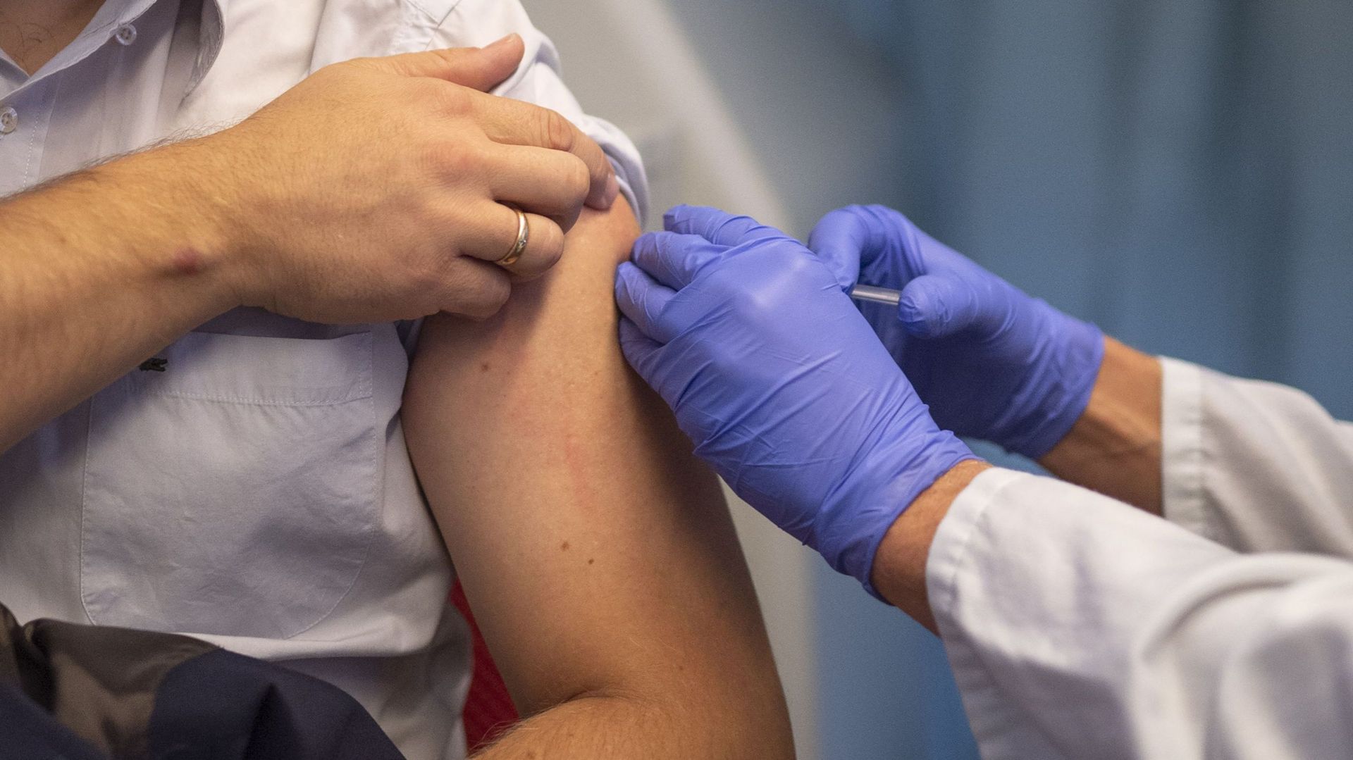 Coronavirus : 2000 Belges peuvent s'inscrire aux essais de phase 3 pour trois vaccins