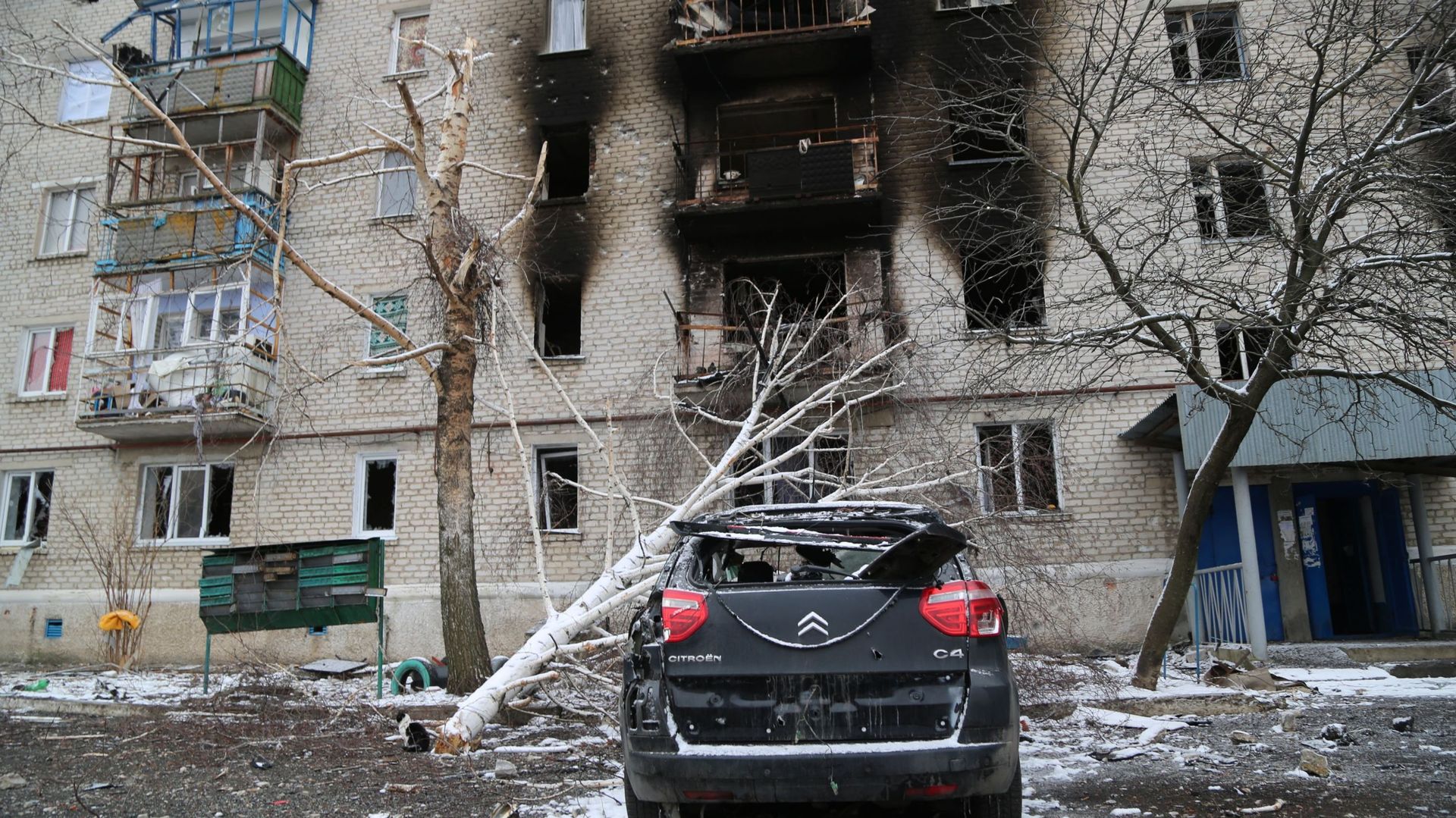 Un immeuble endommagé à Donetsk, dans l’Est de l’Ukraine. Photo d’illustration de la guerre en Ukraine.