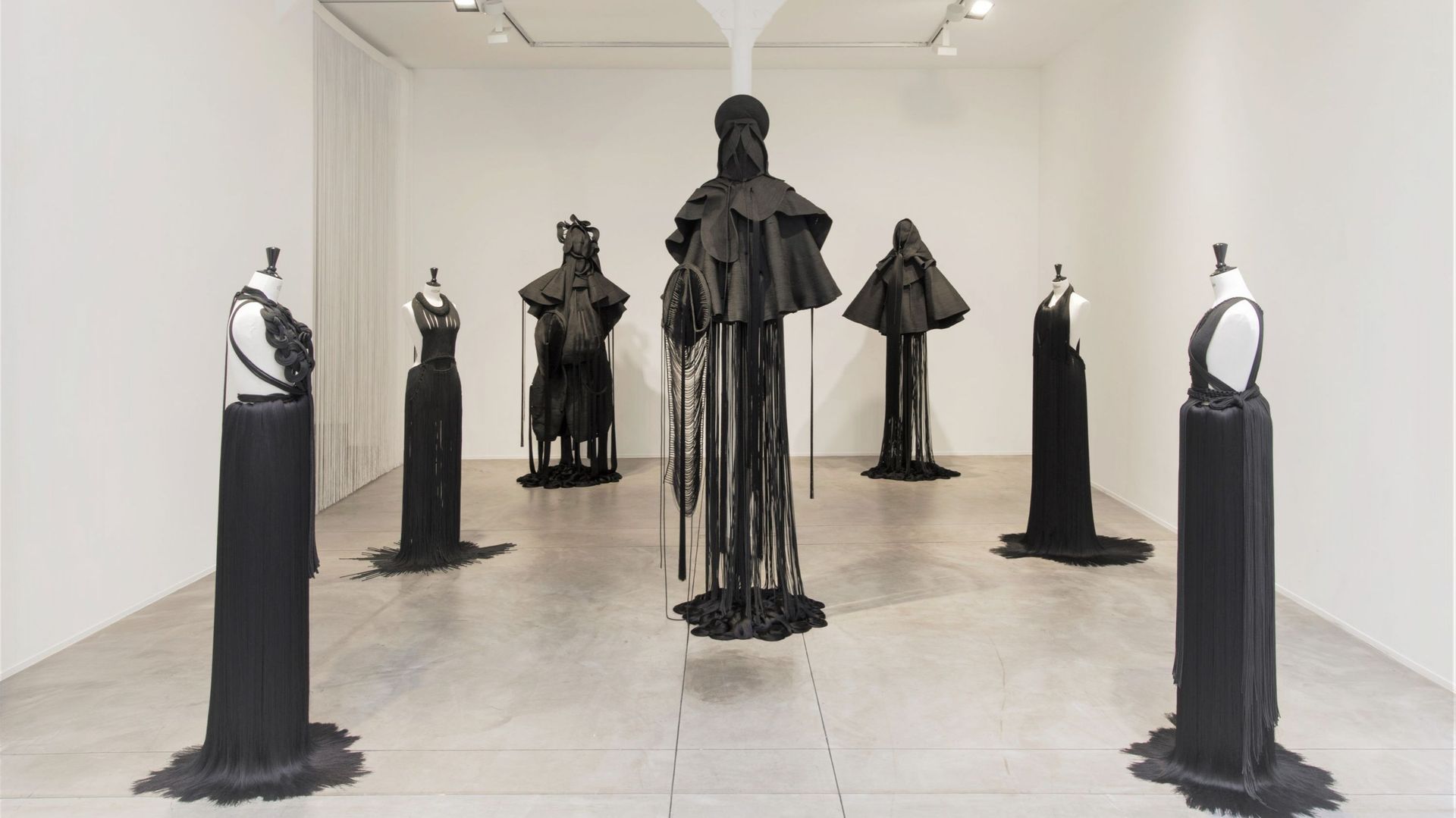 "Présences", vue de l'exposition de Jeanne Vicerial - Galerie Templon 2022