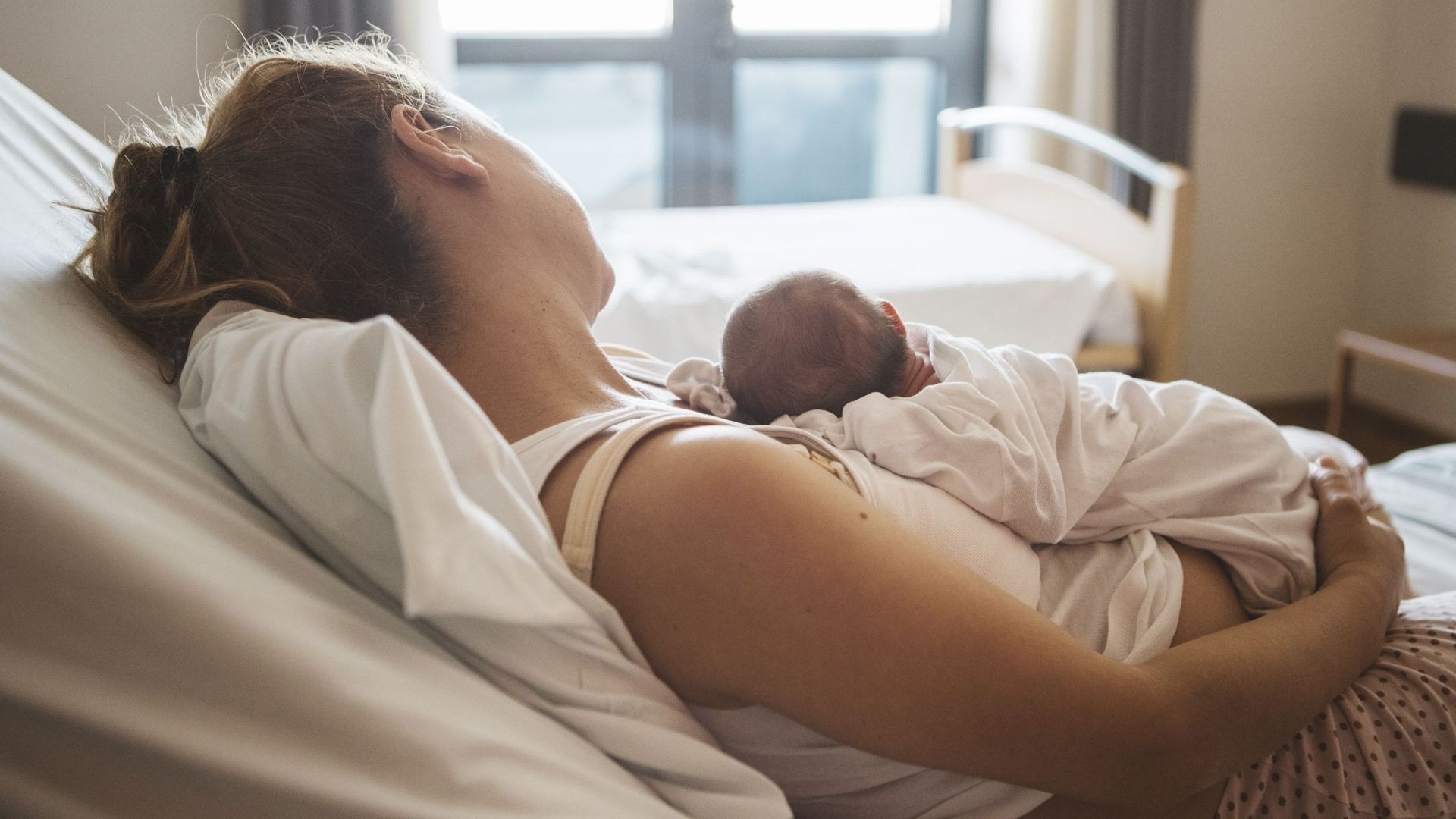 Comment mieux prendre soin de la santé mentale des mères en Belgique ?
