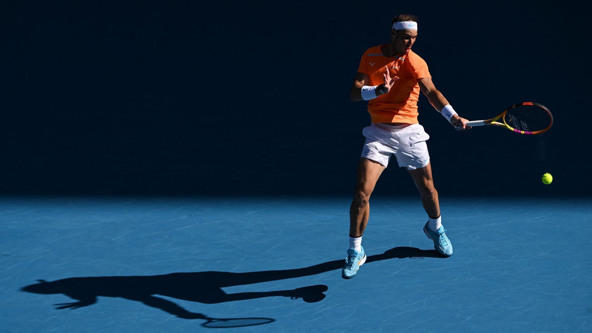 Tennis : Rafael Nadal sur le court de l’Open d’Australie lors de son match du 1er tour.