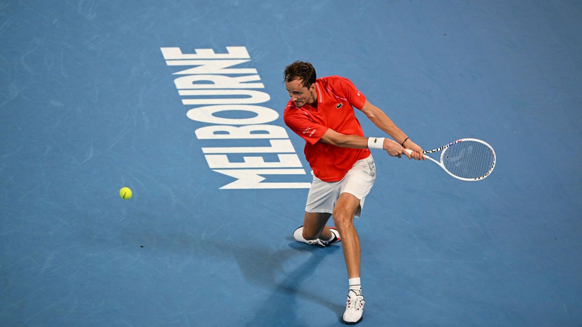 Tennis : le Russe Daniil Medvedev n’est pas resté très longtemps sur le court pour son match du 1er tour de l’Open d’Australie, à Melbourne. Victoire expéditive 6-0, 6-1, 6-2 contre l’Américain Marcos Giron.