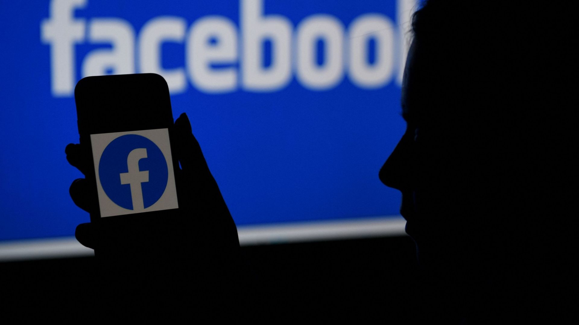 Fuites de données chez Facebook : le réseau social était au courant