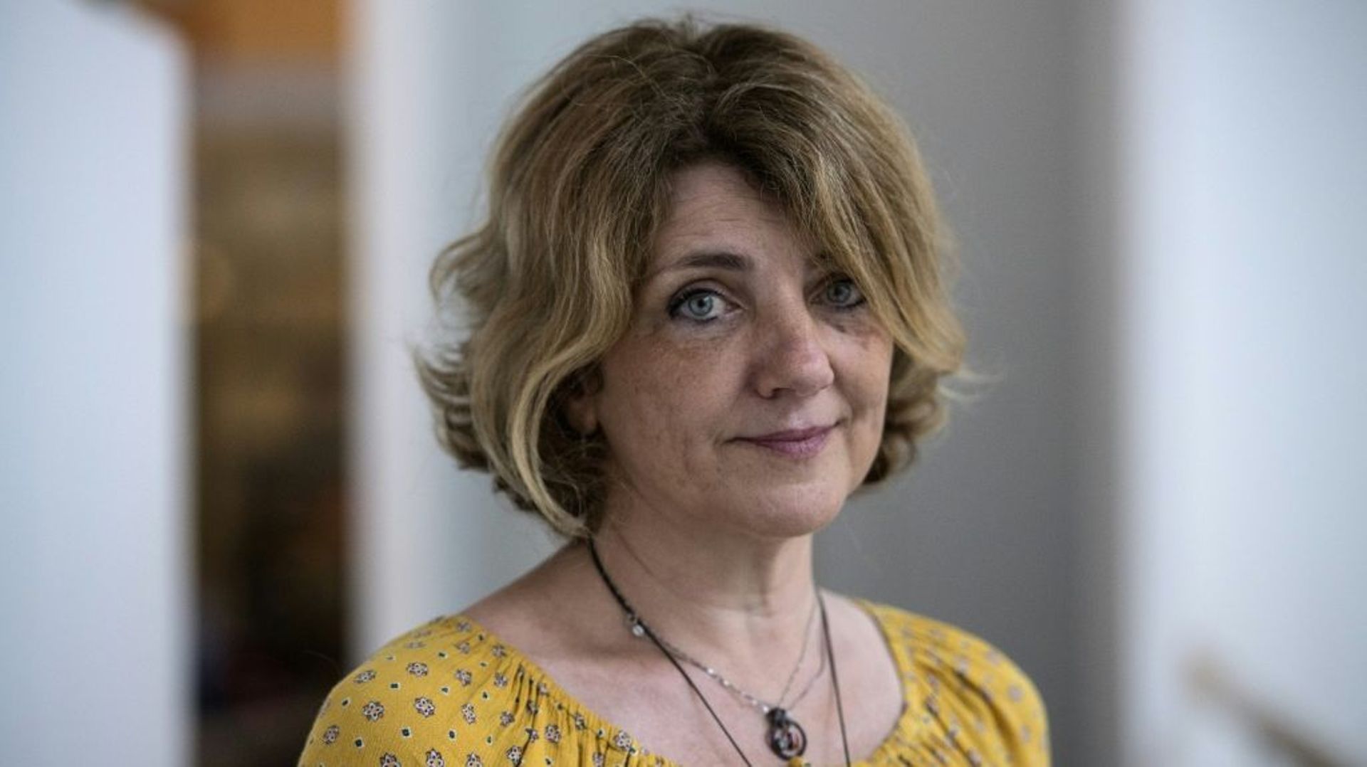La médecin légiste italienne Cristina Cattaneo lors d'une séance photo à Paris le 3 septembre 2019