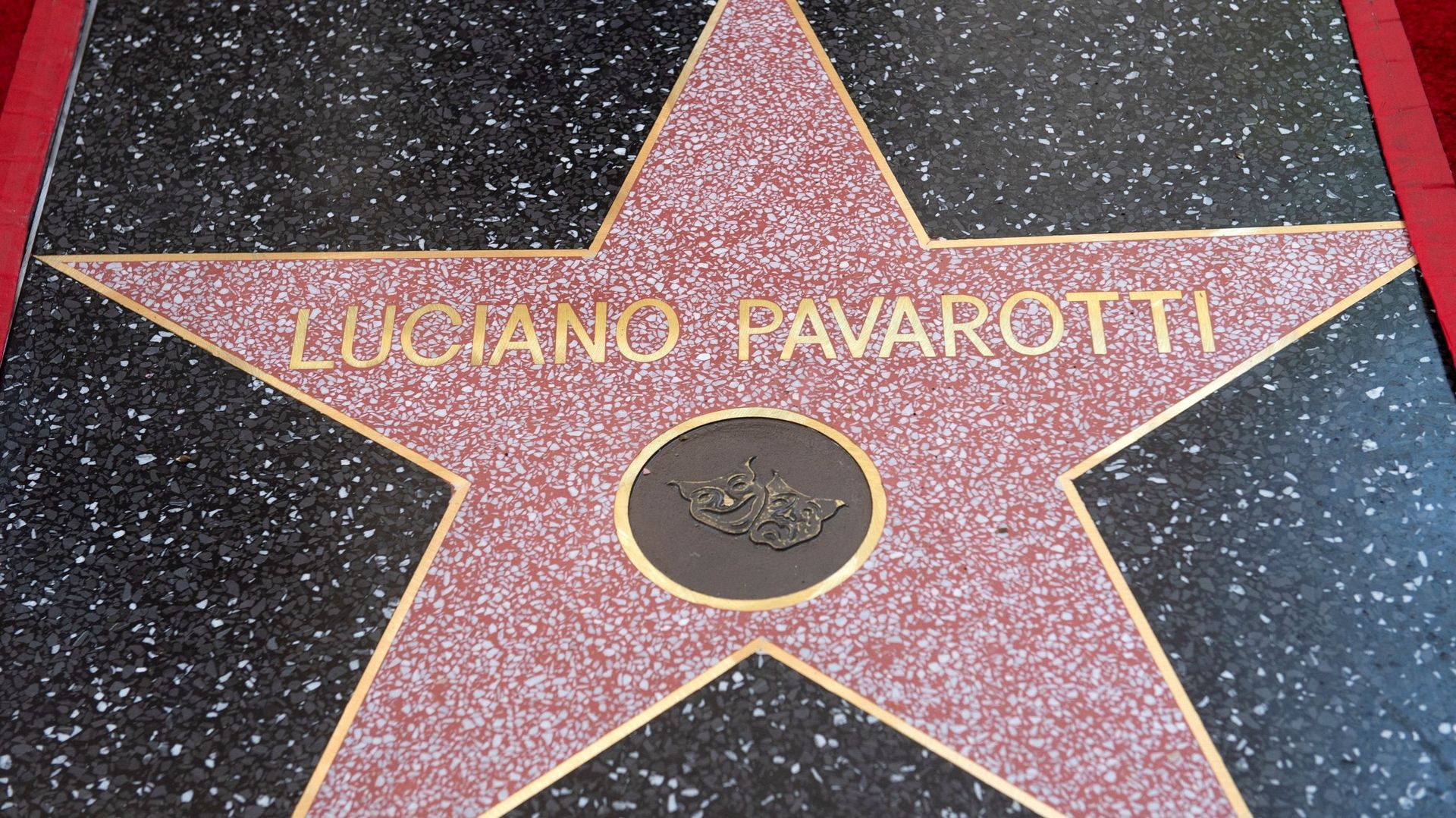 L'étoile de Luciano Pavarotti sur le Walk of Fame