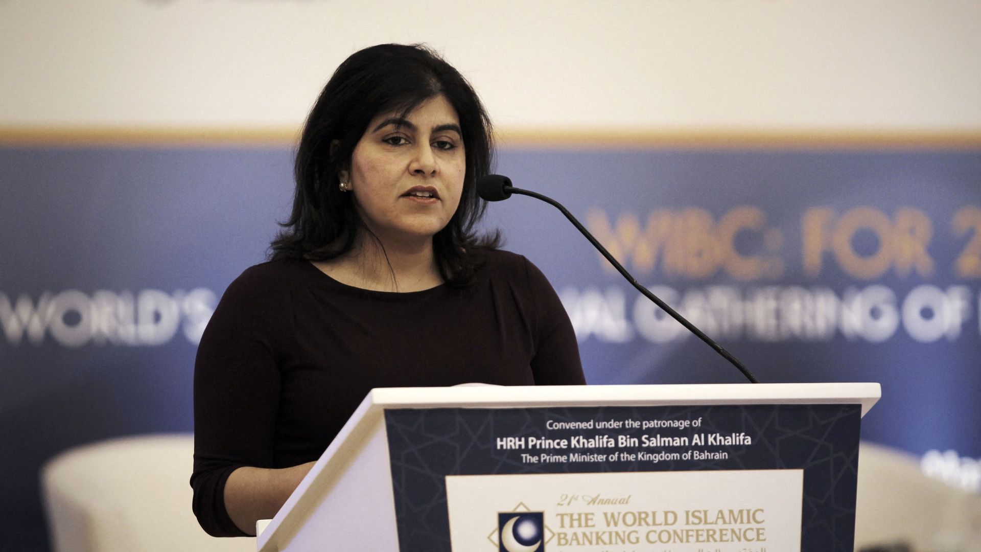 La Baronne Sayeeda Warsi le 2 décembre 2014 à Manama, capitale du Bahreïn.