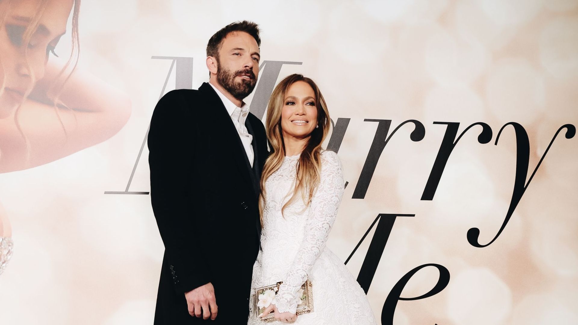 Les fiançailles de Jennifer Lopez et Ben Affleck : la bague hallucinante