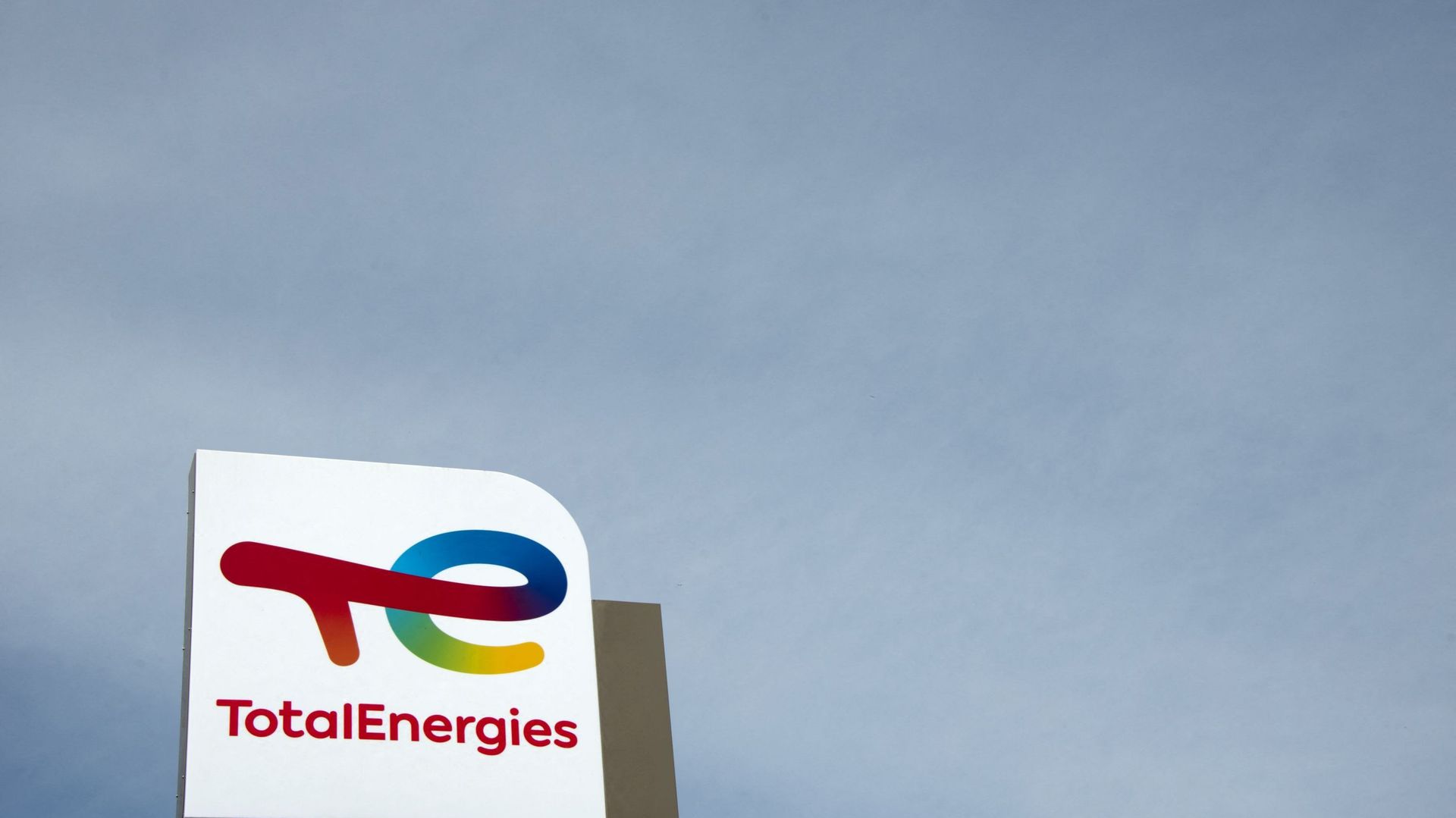 Superprofits : TotalEnergies annonce 6,6 milliards d’euros de bénéfice au 3e trimestre, grâce au gaz