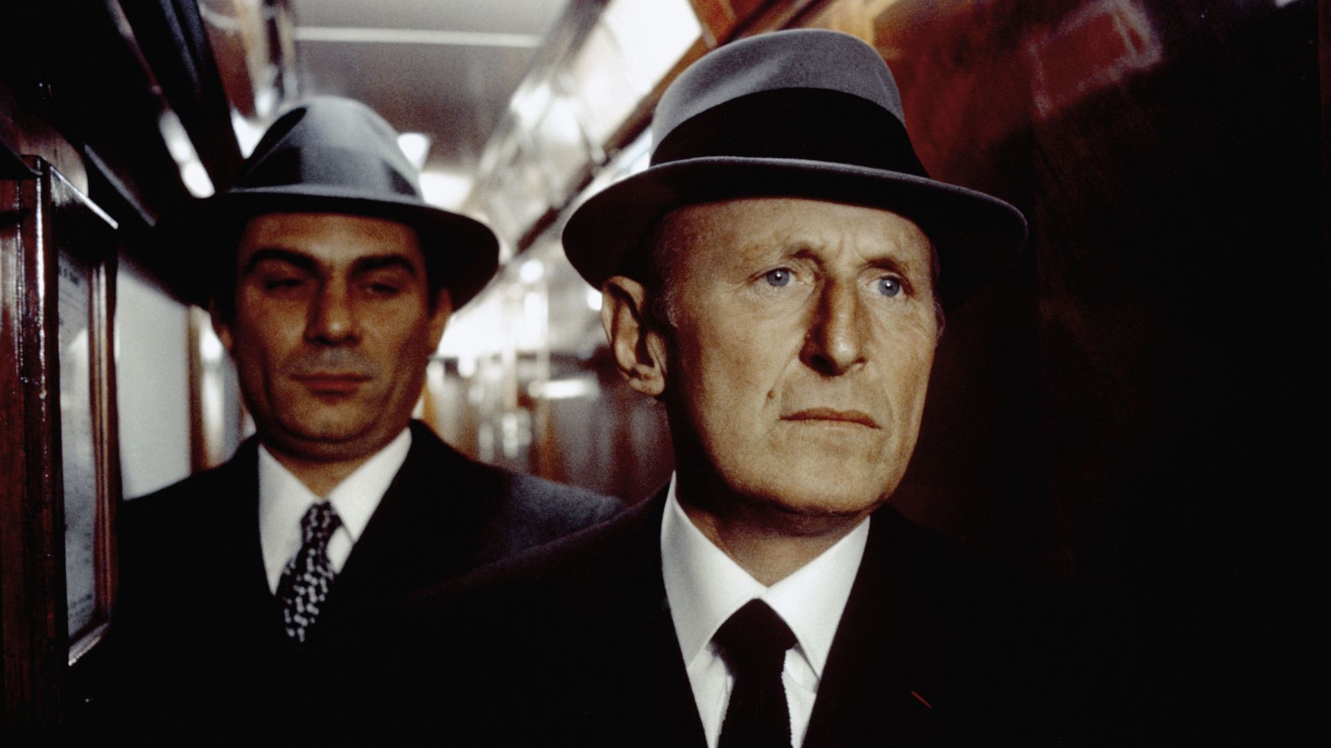 Malade sur le tournage, Bourvil signe son ultime rôle dans "Le cercle rouge"