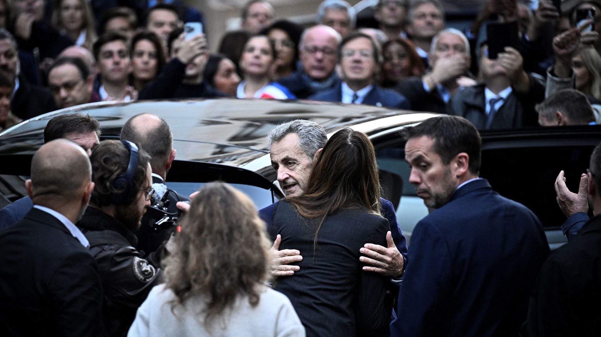 La revue de presse : "Ce soir, un ancien président dormira en prison"