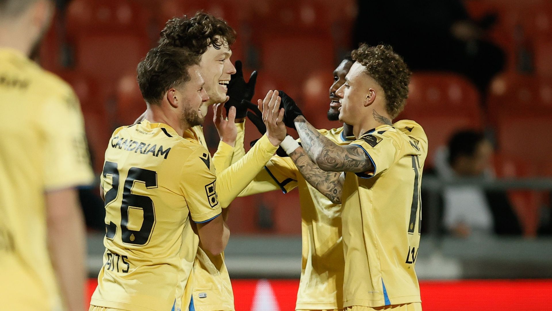 En infériorité numérique, Seraing s’incline largement face au FC Bruges qui continue sa poursuite de l’Union