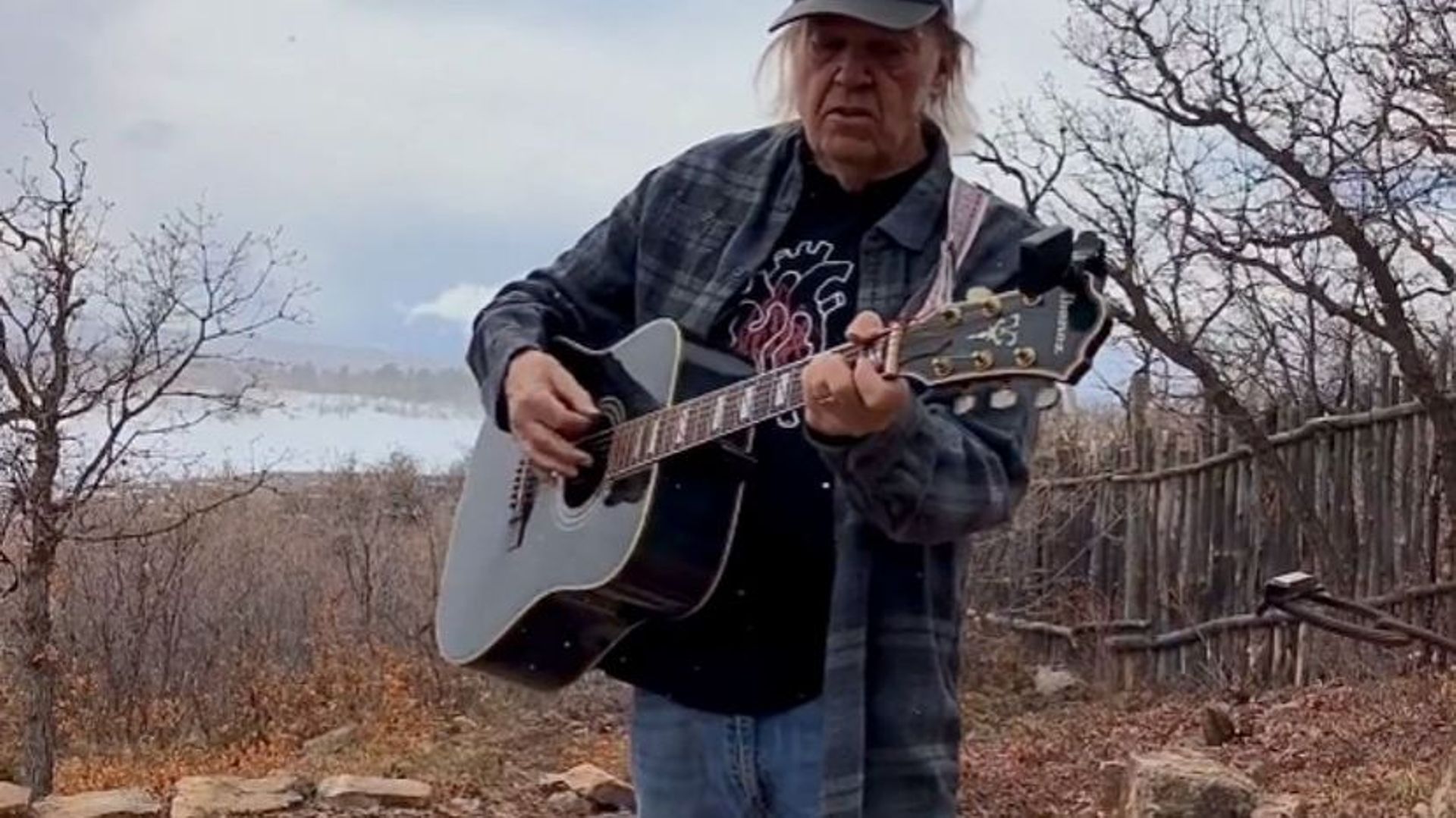 Première "Fireside session" de Neil Young