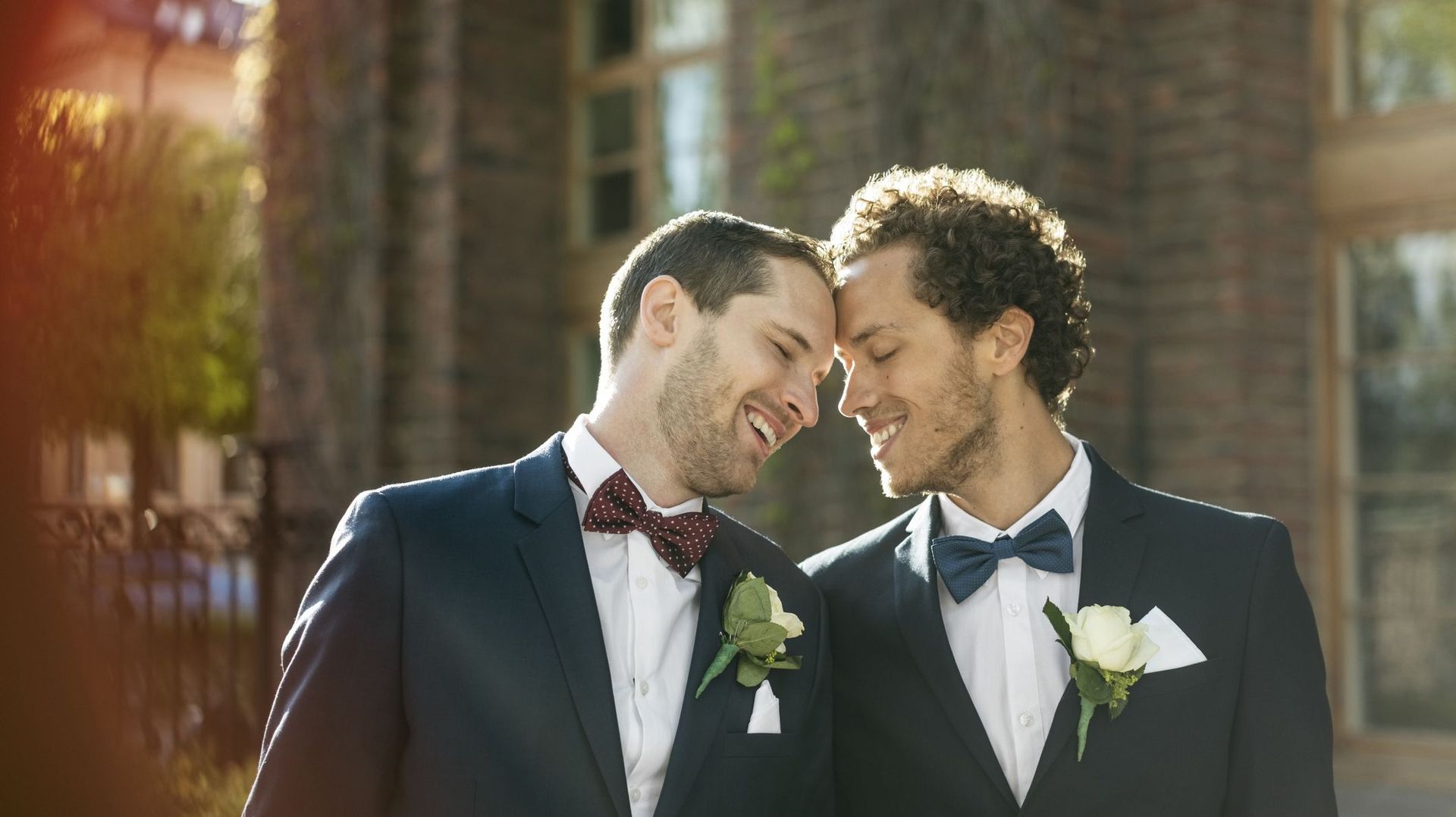 Le parlement suisse approuve le mariage pour tous