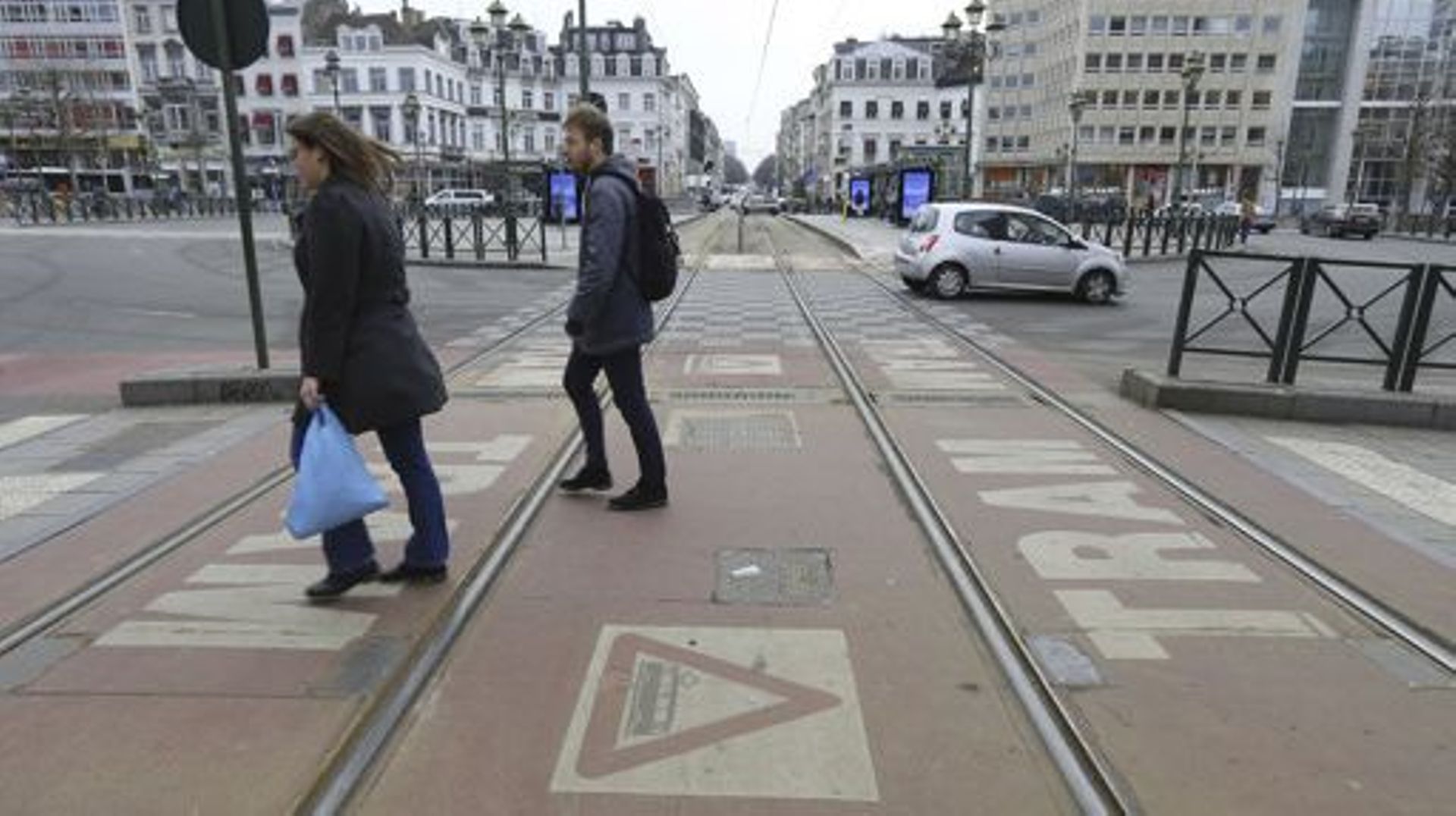 Illustration shows empty tramway tracks pictured on the Louise Louiza avenue as public transports in Brussels are on strike following a call of several unions (CGSP-ACOD and CGSLB-ACLVB), Monday 19 February 2018. BELGA PHOTO NICOLAS MAETERLINCK