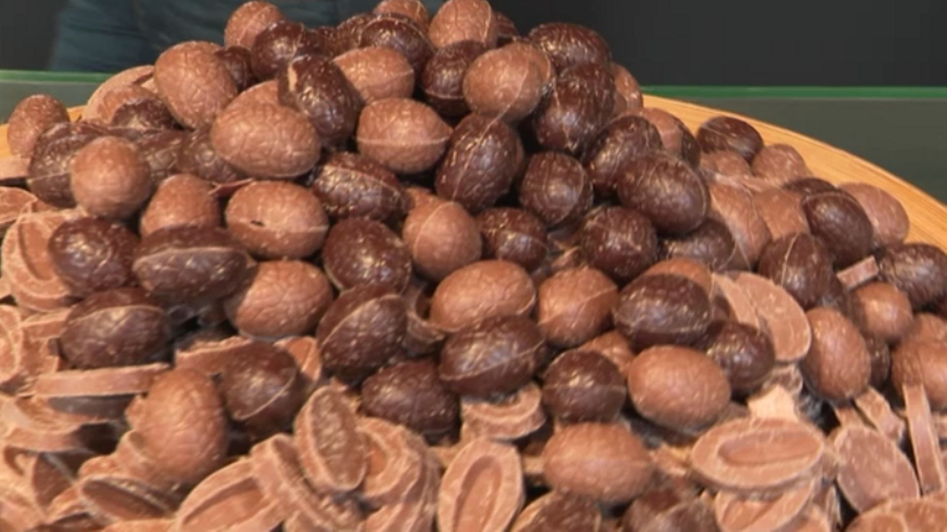 Sur un an, le Belge mange 5 kilos de chocolat, soit l'équivalent de ce plateau.