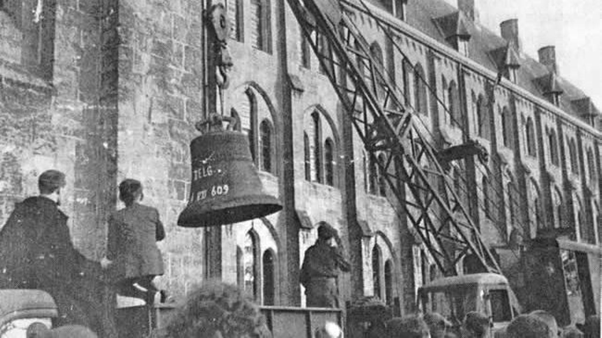 Le retour des cloches de l’abbaye de Maredsous…